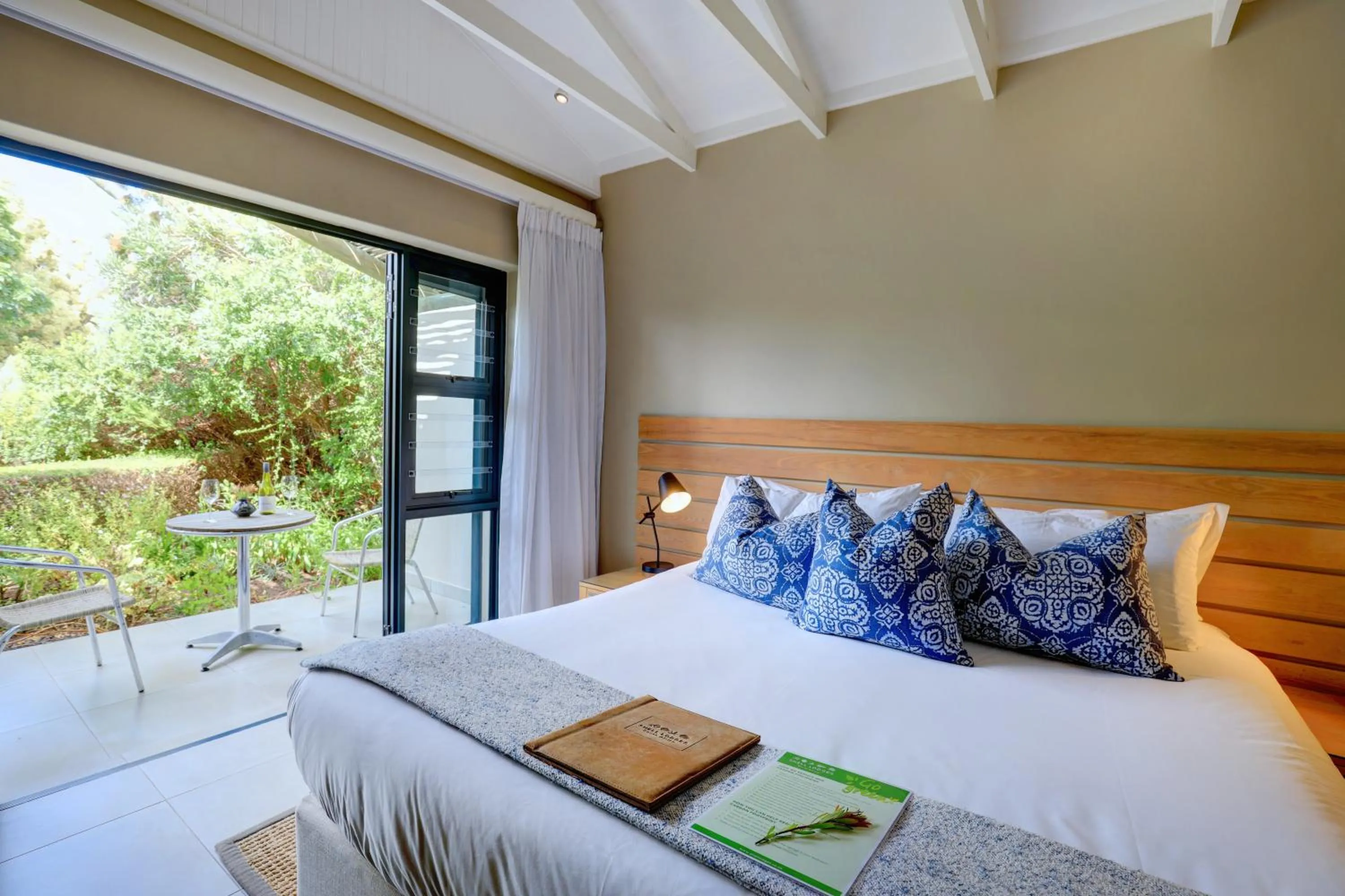 Bed in Scallop Lodge