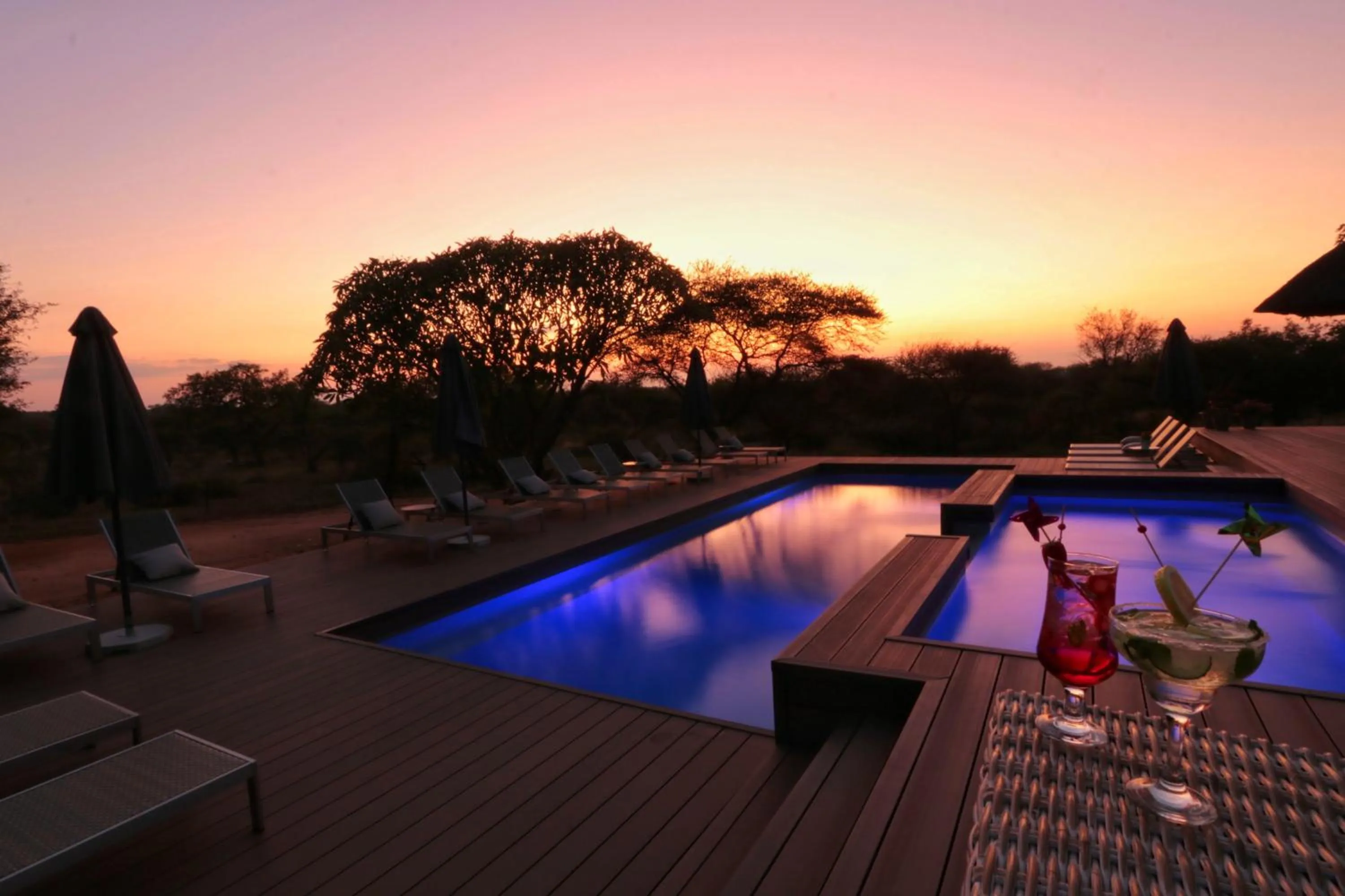 Swimming pool in Tshukudu Game Lodge