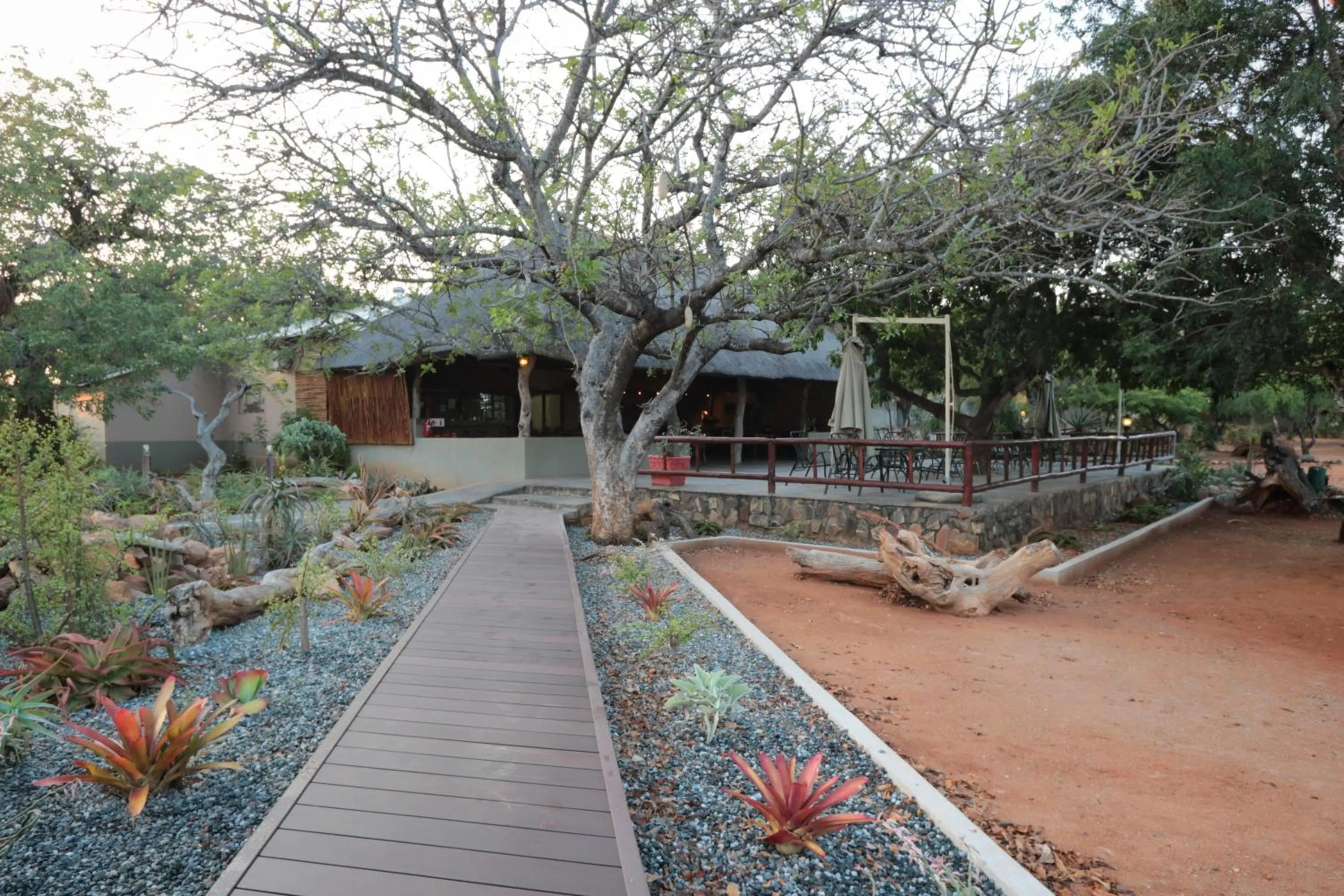Restaurant/places to eat in Tshukudu Game Lodge
