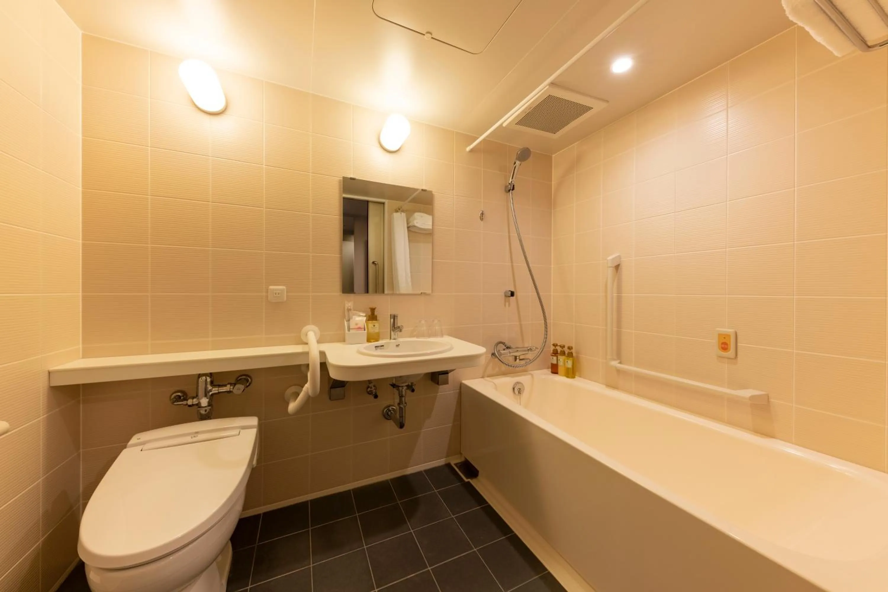 Bathroom in The Kanzashi Tokyo Asakusa