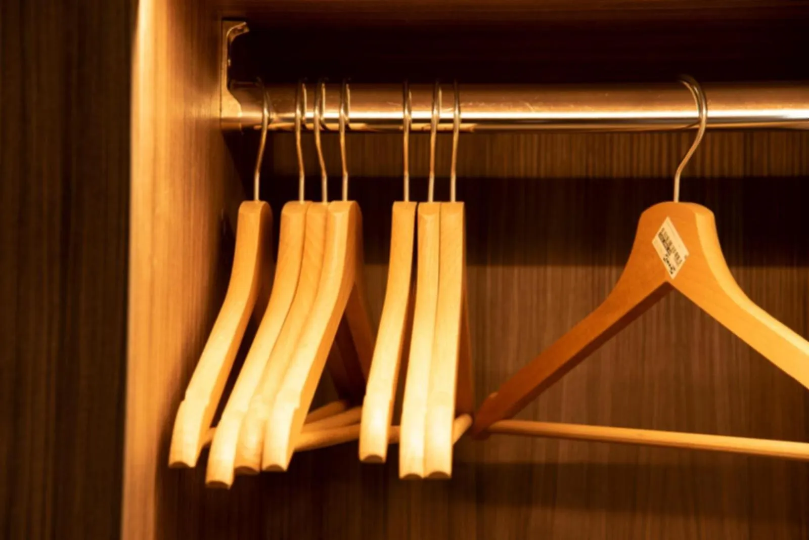 wardrobe in Aurelia Antica Suites & Apartments