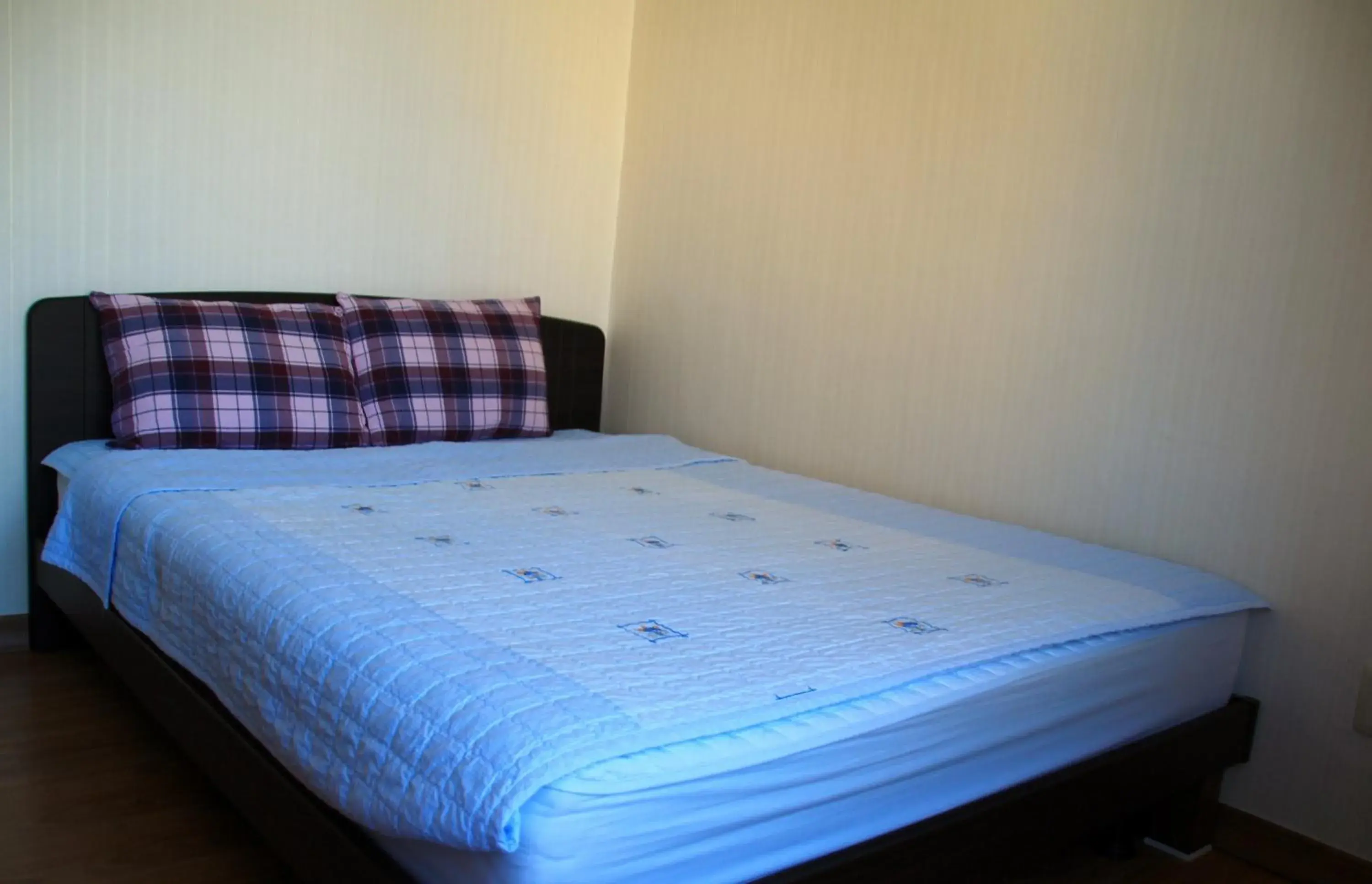 Bed in Minjoonggak Bed in Minjoonggak