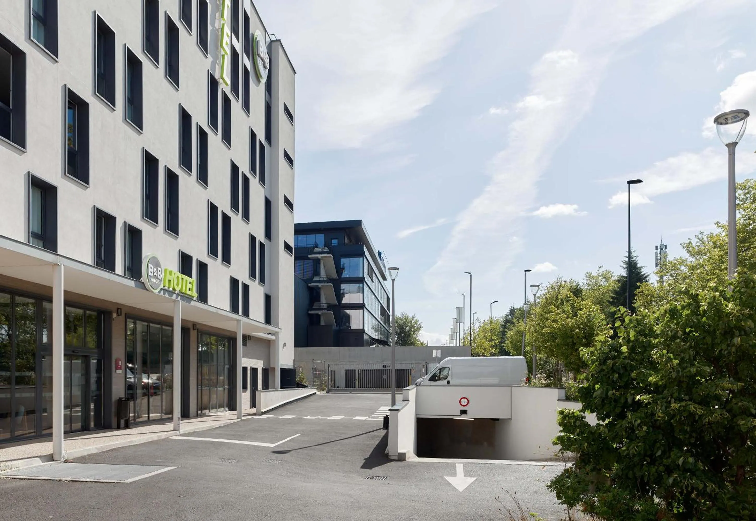 Property building in B&B HOTEL Champigny-sur-Marne