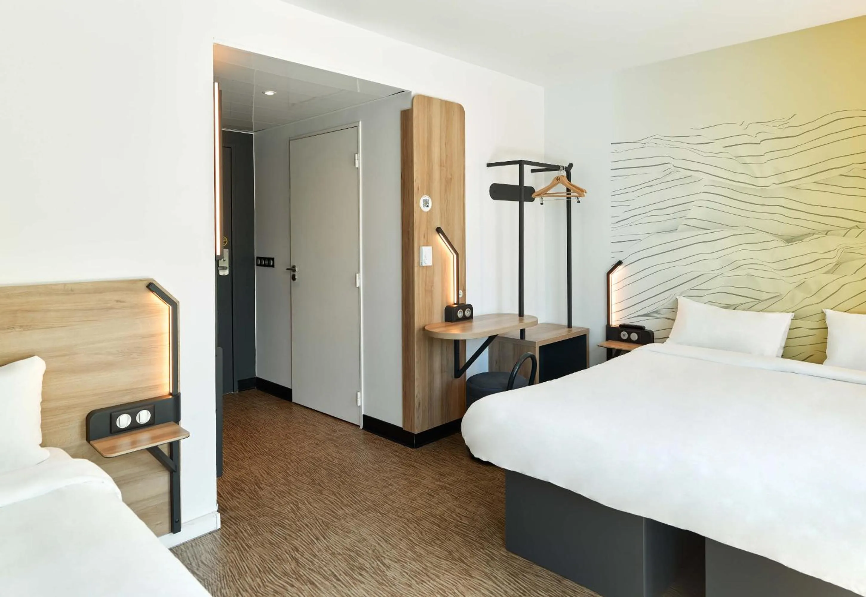 Bedroom, Bed in B&B HOTEL Champigny-sur-Marne