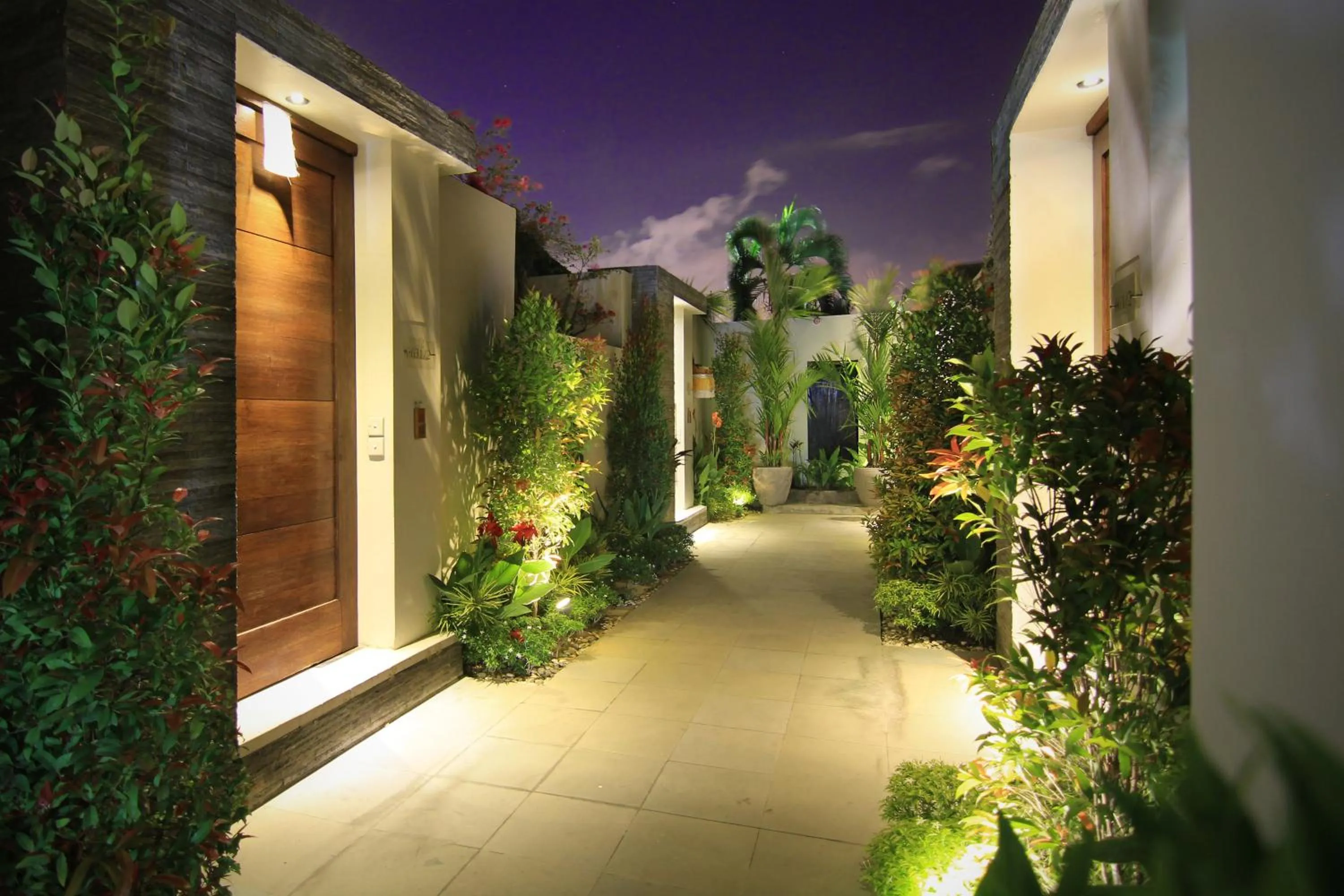 Facade/entrance in The Haere Seminyak - By Astadala