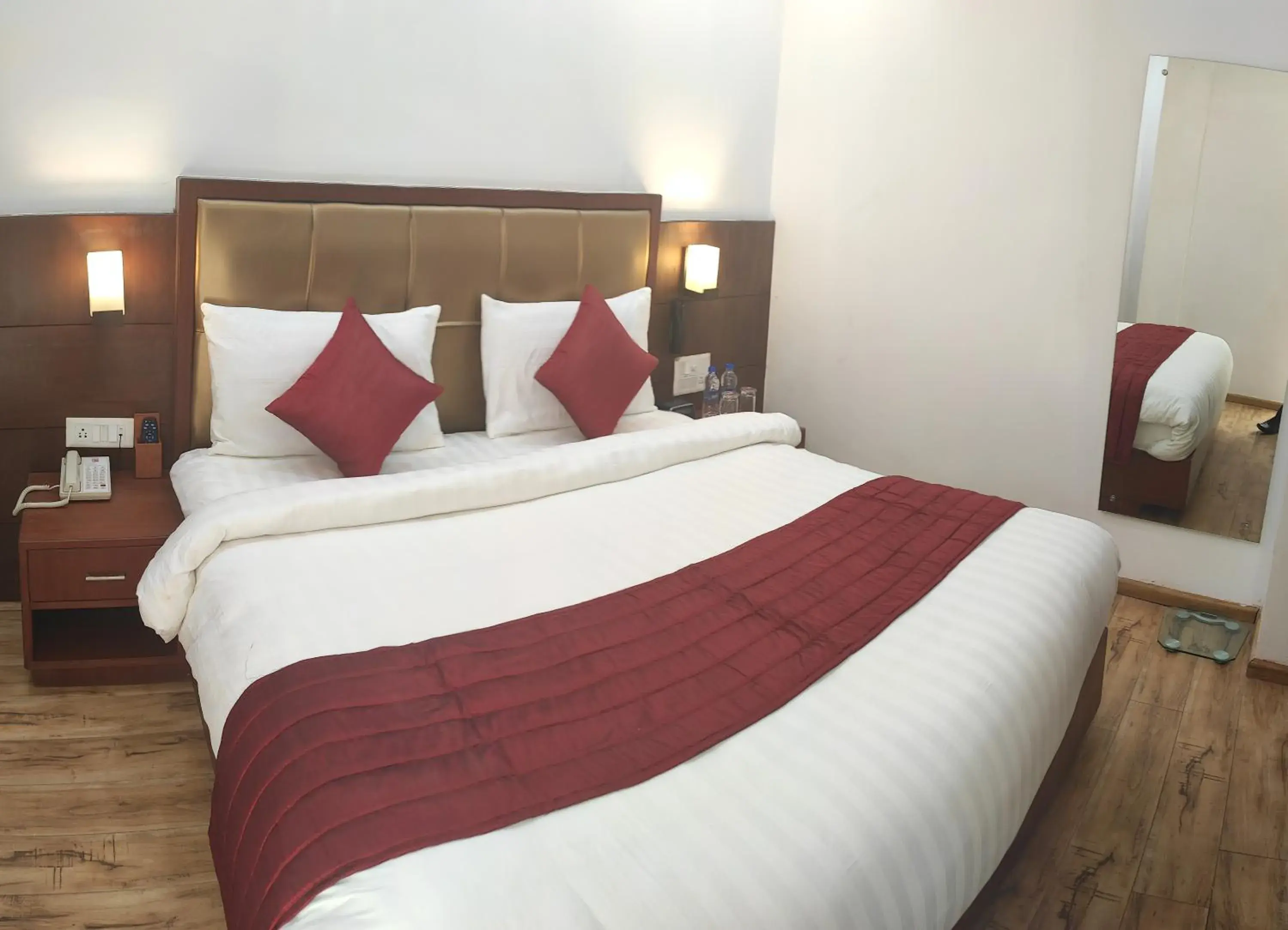 Bedroom, Bed in Himalayan Splendour Resort Bedroom, Bed in Himalayan Splendour Resort