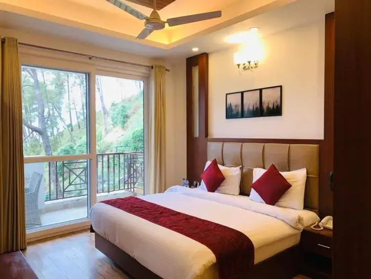 Bedroom, Bed in Himalayan Splendour Resort Bedroom, Bed in Himalayan Splendour Resort