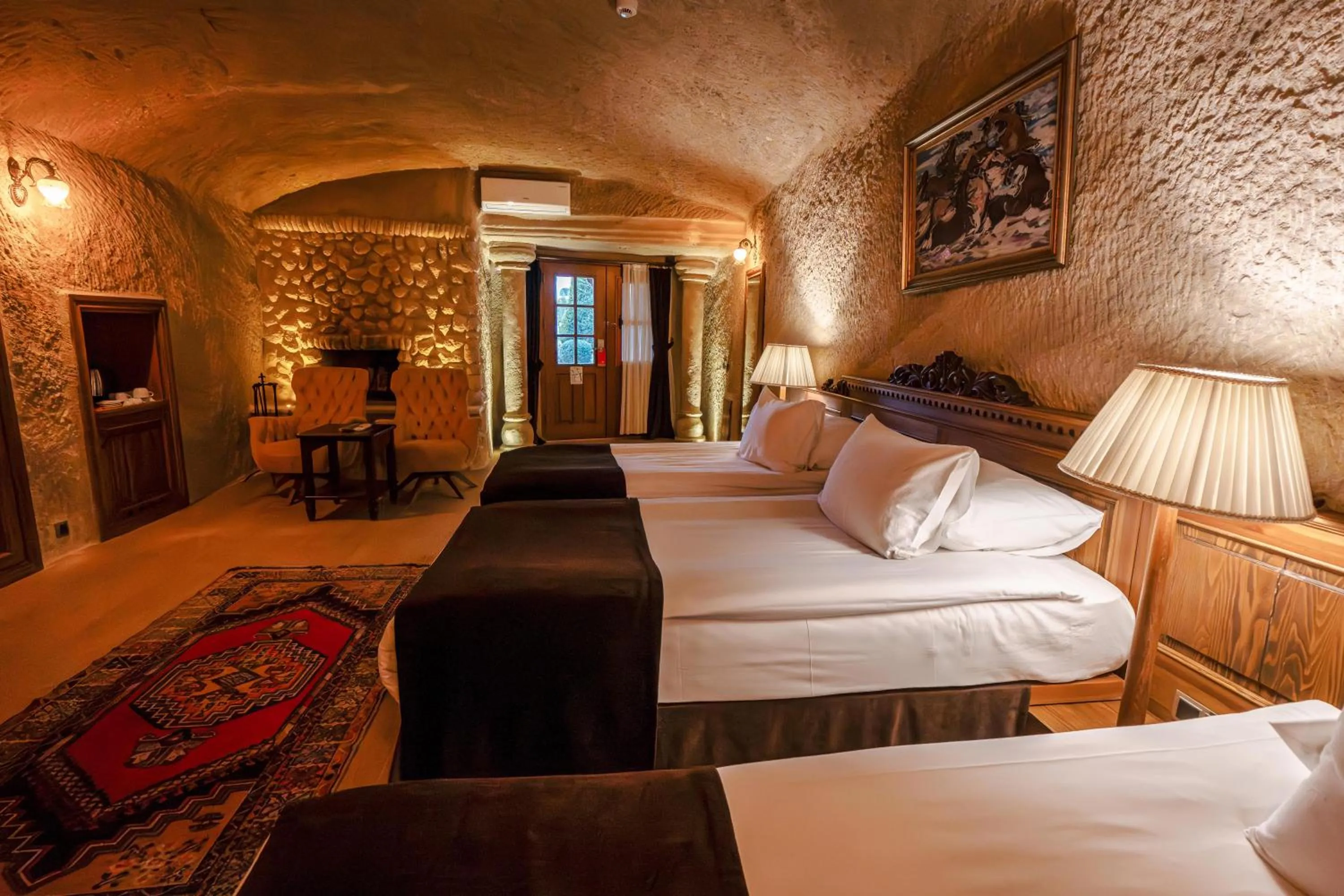 Photo of the whole room, Bed in Utopia Cave Cappadocia