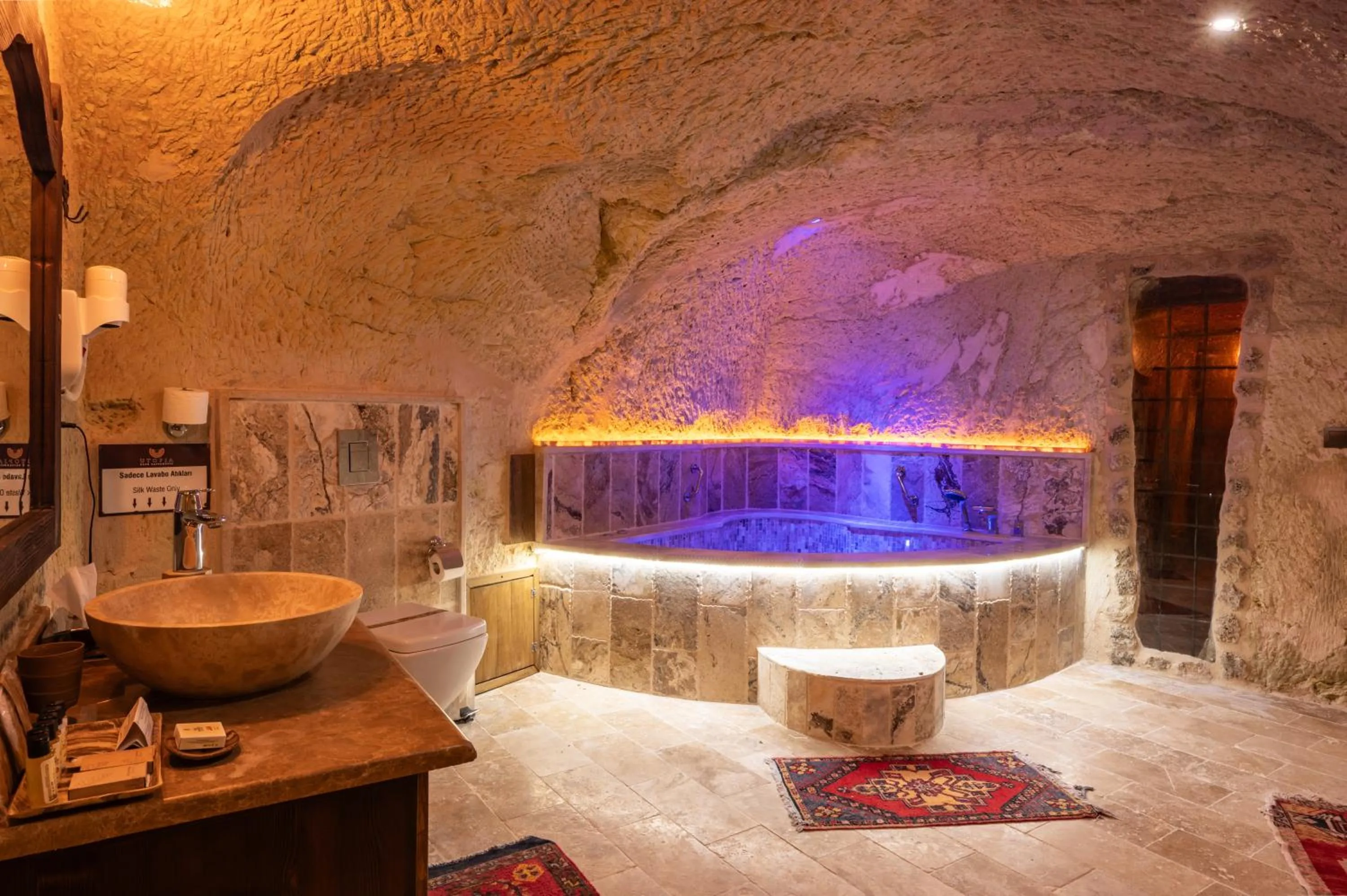 Hot Tub in Utopia Cave Cappadocia