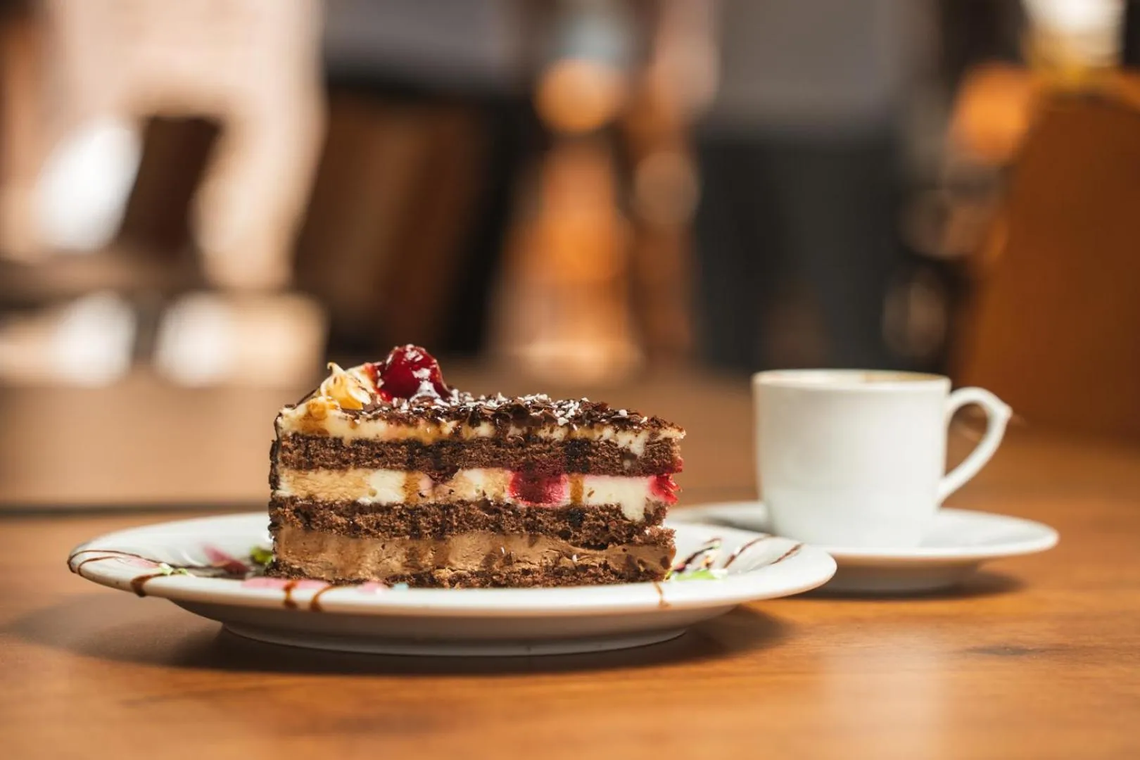 Restaurant/places to eat in Cunda Taka