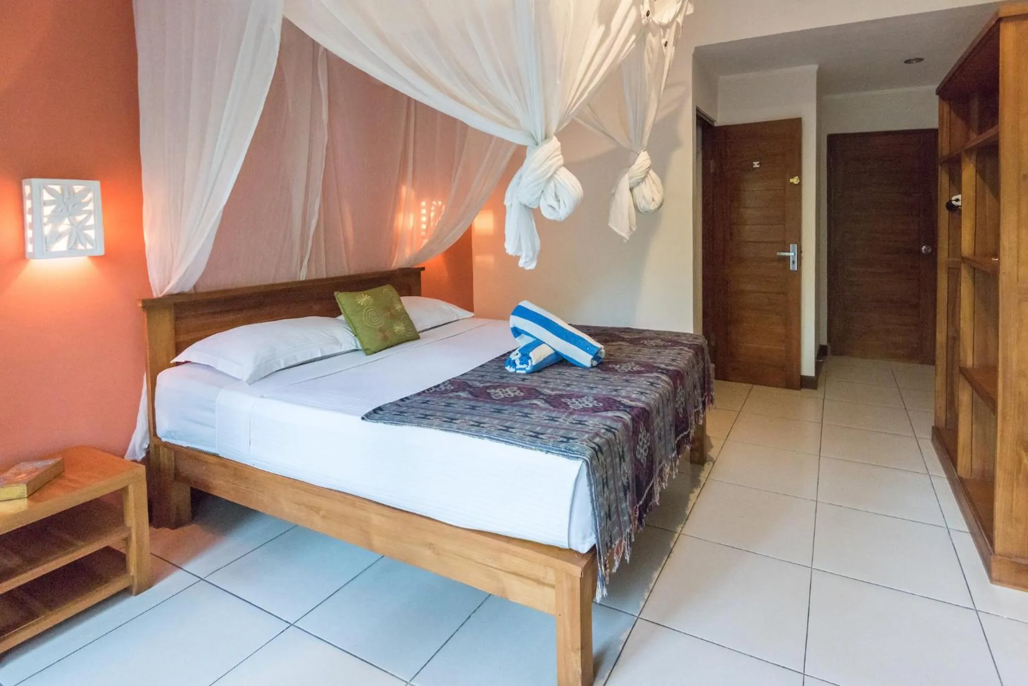 Bed in Arjuna Homestay