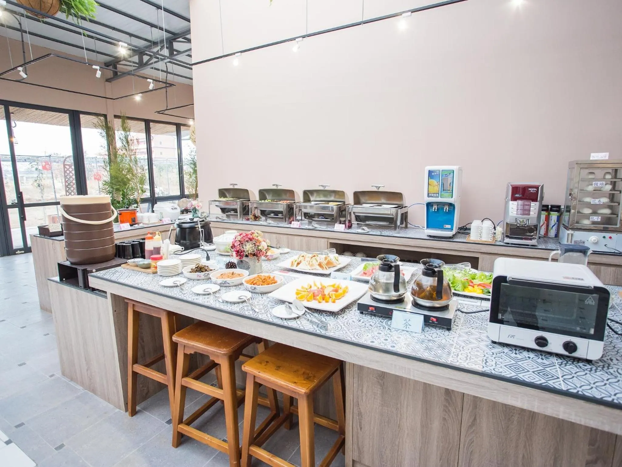 Restaurant/places to eat in Happy Casa Resorts