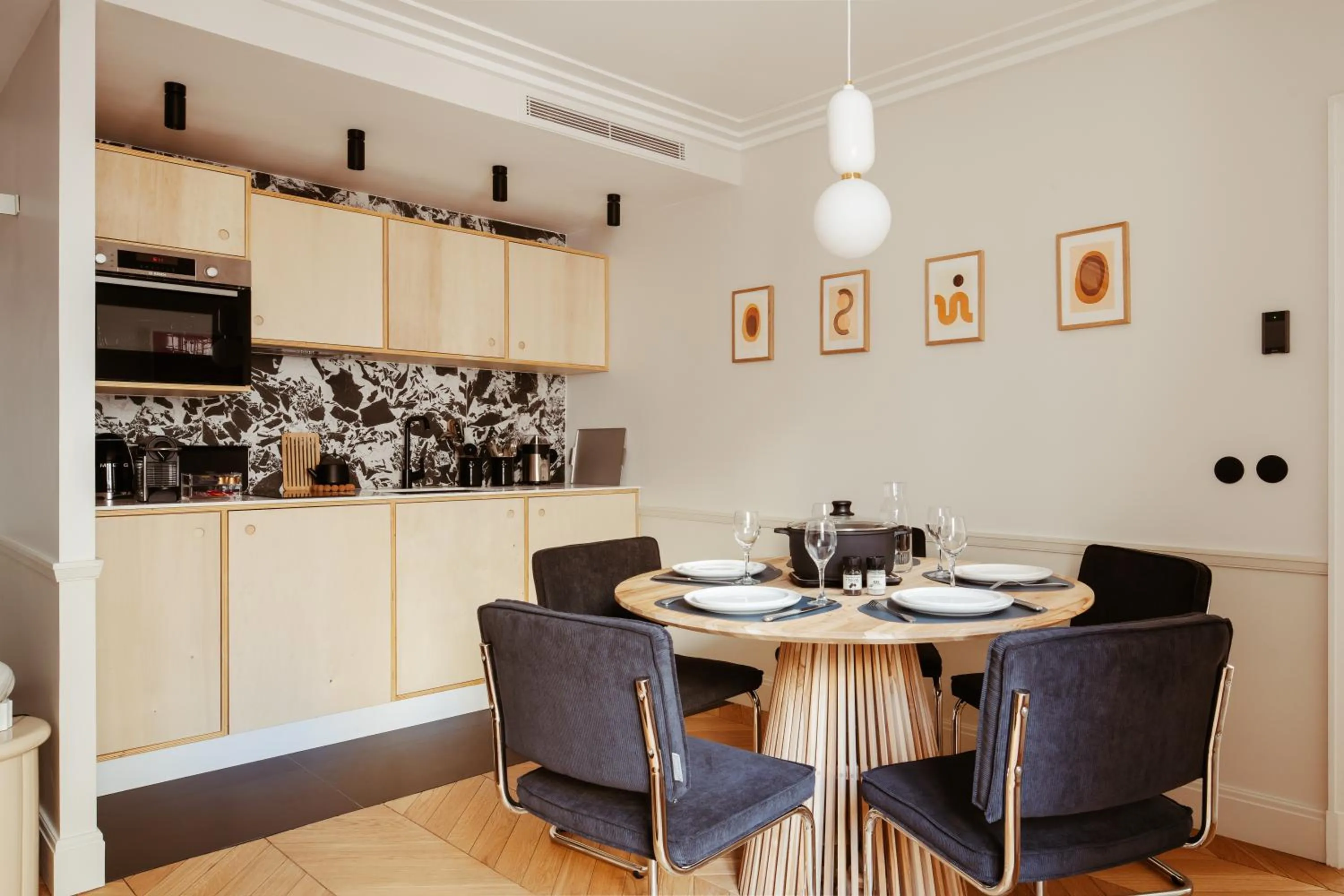 Kitchen or kitchenette in My Maison In Paris - Champ de Mars