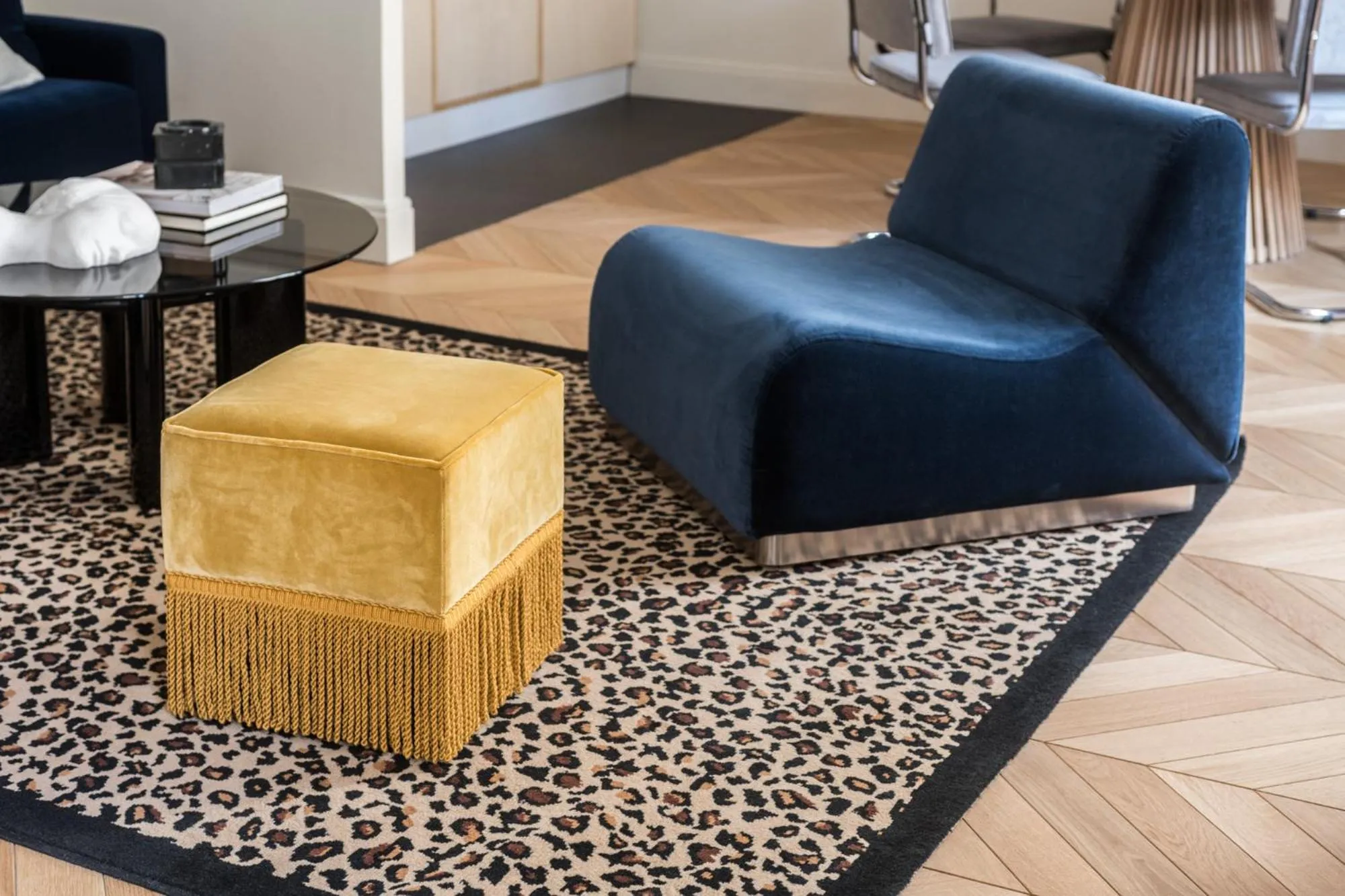 Living room in My Maison In Paris - Champ de Mars