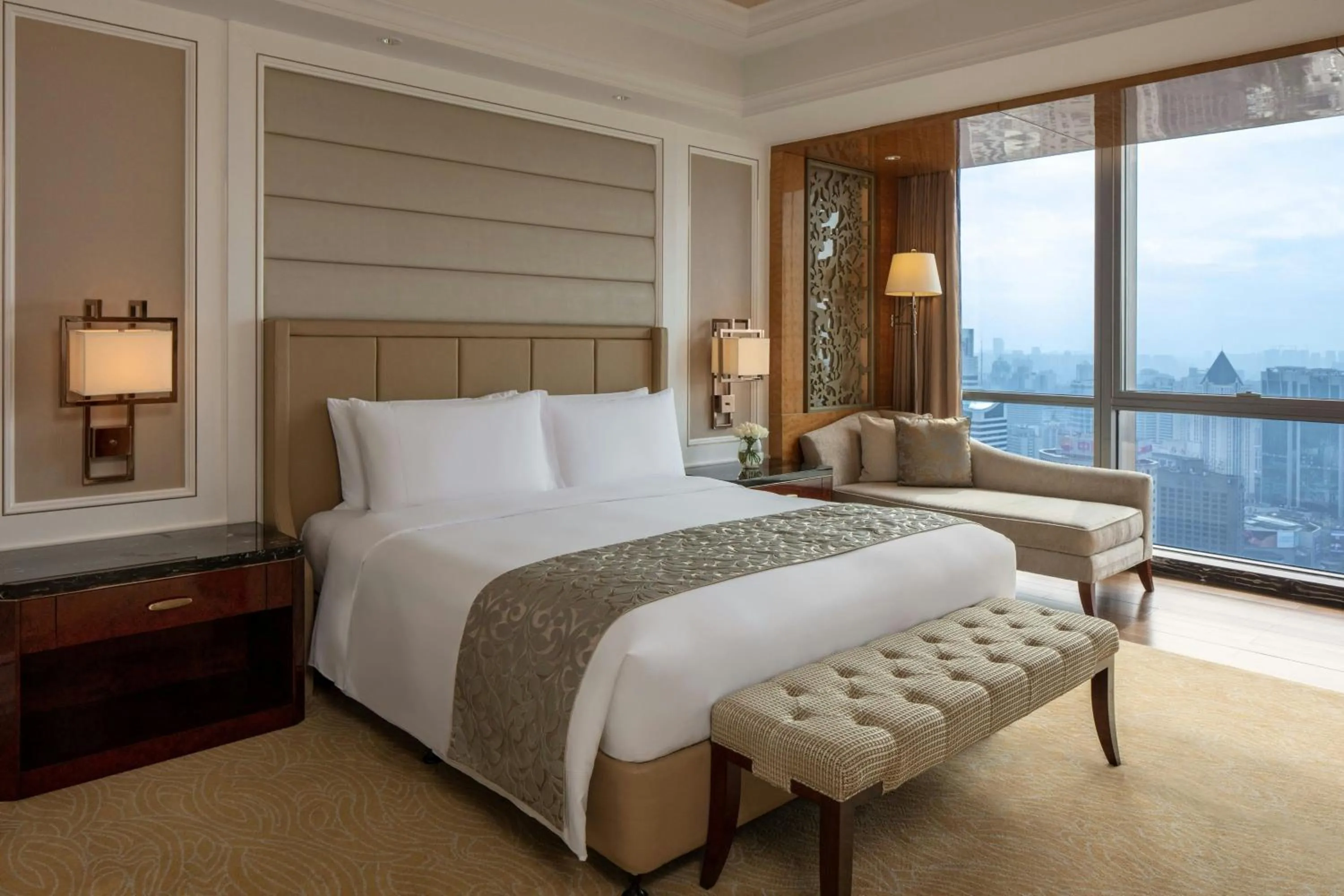 Photo of the whole room, Bed in The Ritz-Carlton, Chengdu