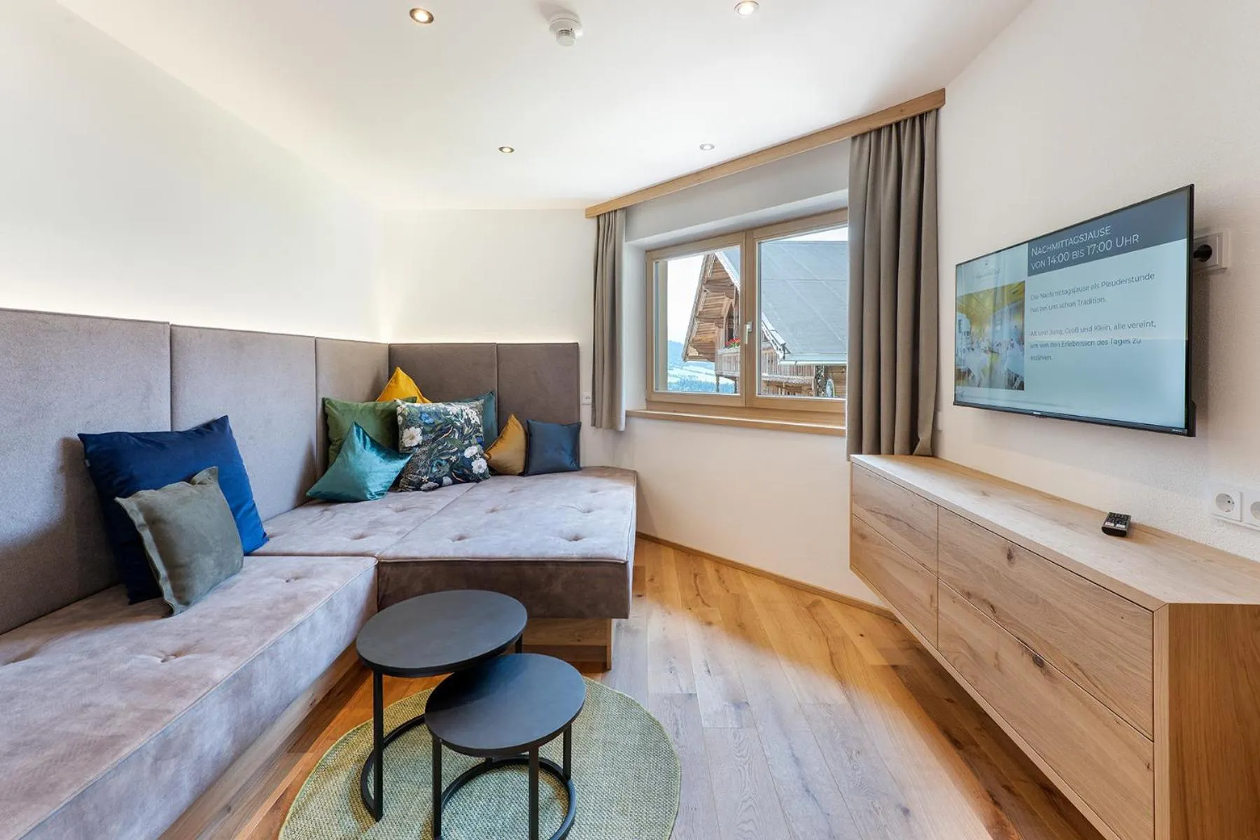 TV and multimedia in Hotel AlpenSchlössl