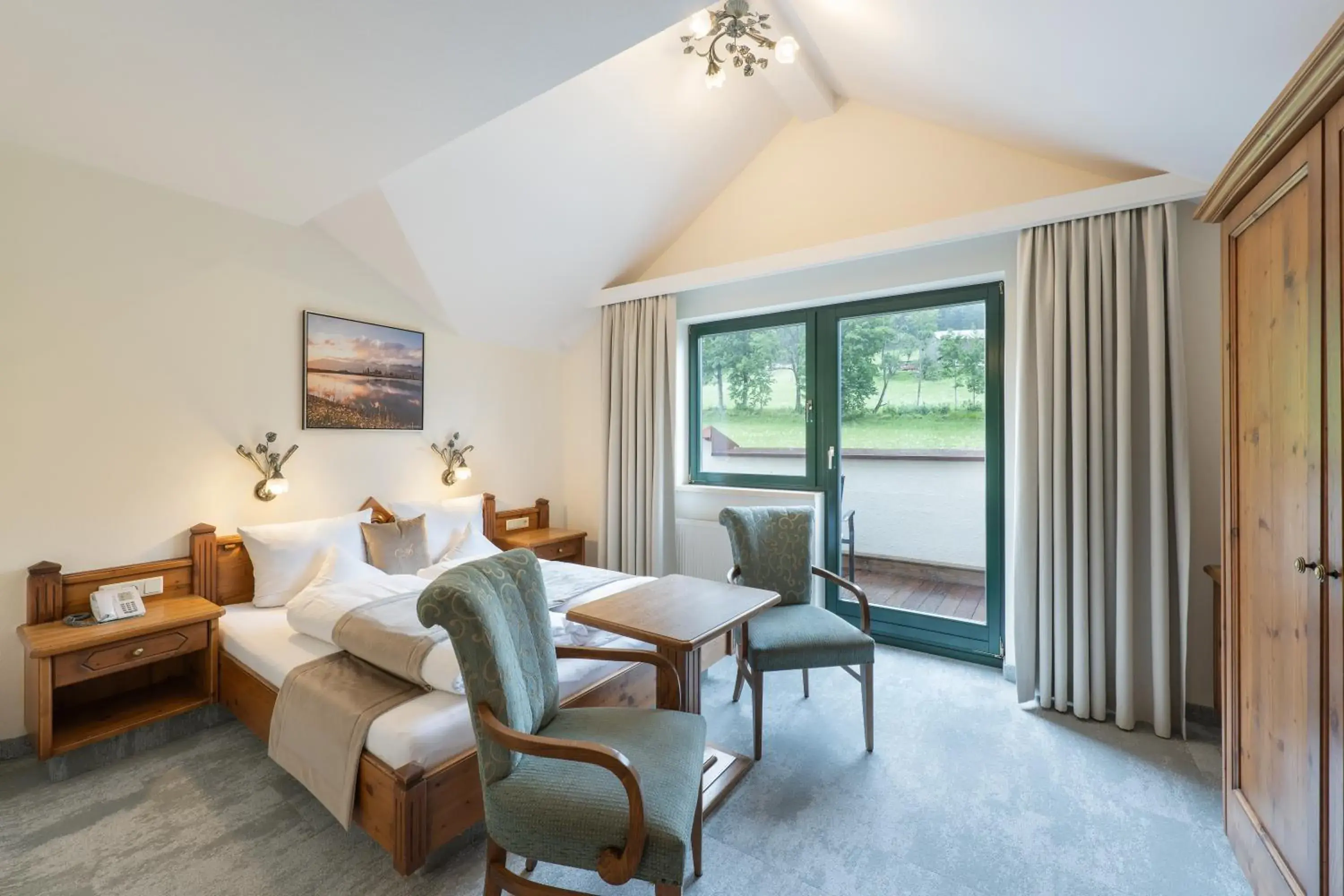 Single Room in Hotel AlpenSchlössl Single Room in Hotel AlpenSchlössl