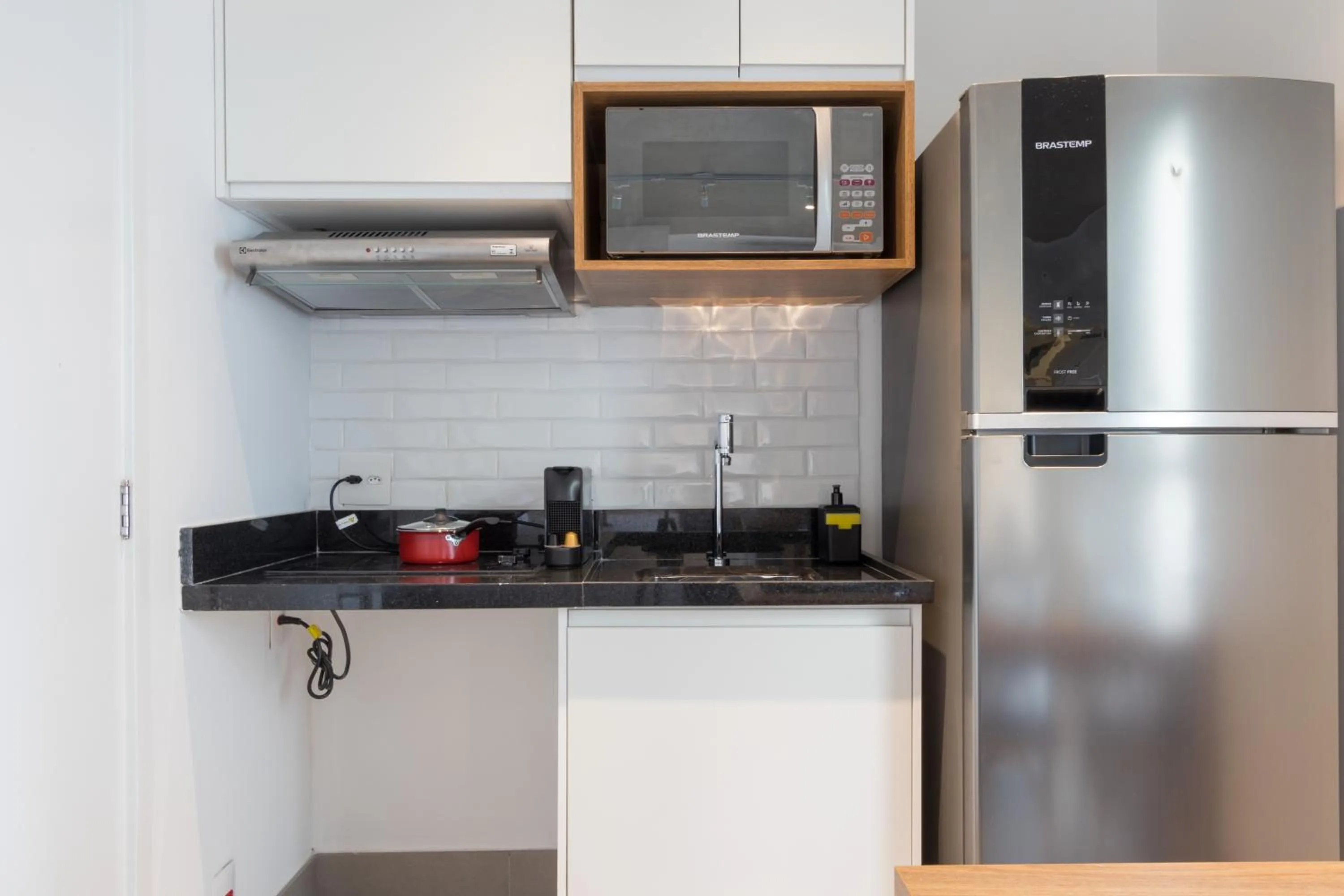 Day in Charlie Vila Nova Conceição Jacques Félix