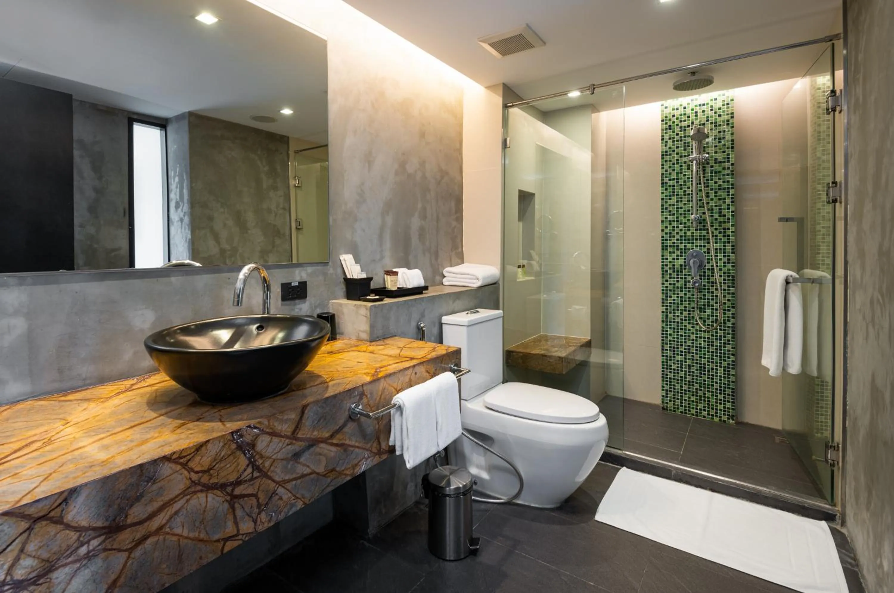 Shower in Maitria Mode Sukhumvit 15 Bangkok - A Chatrium Collection