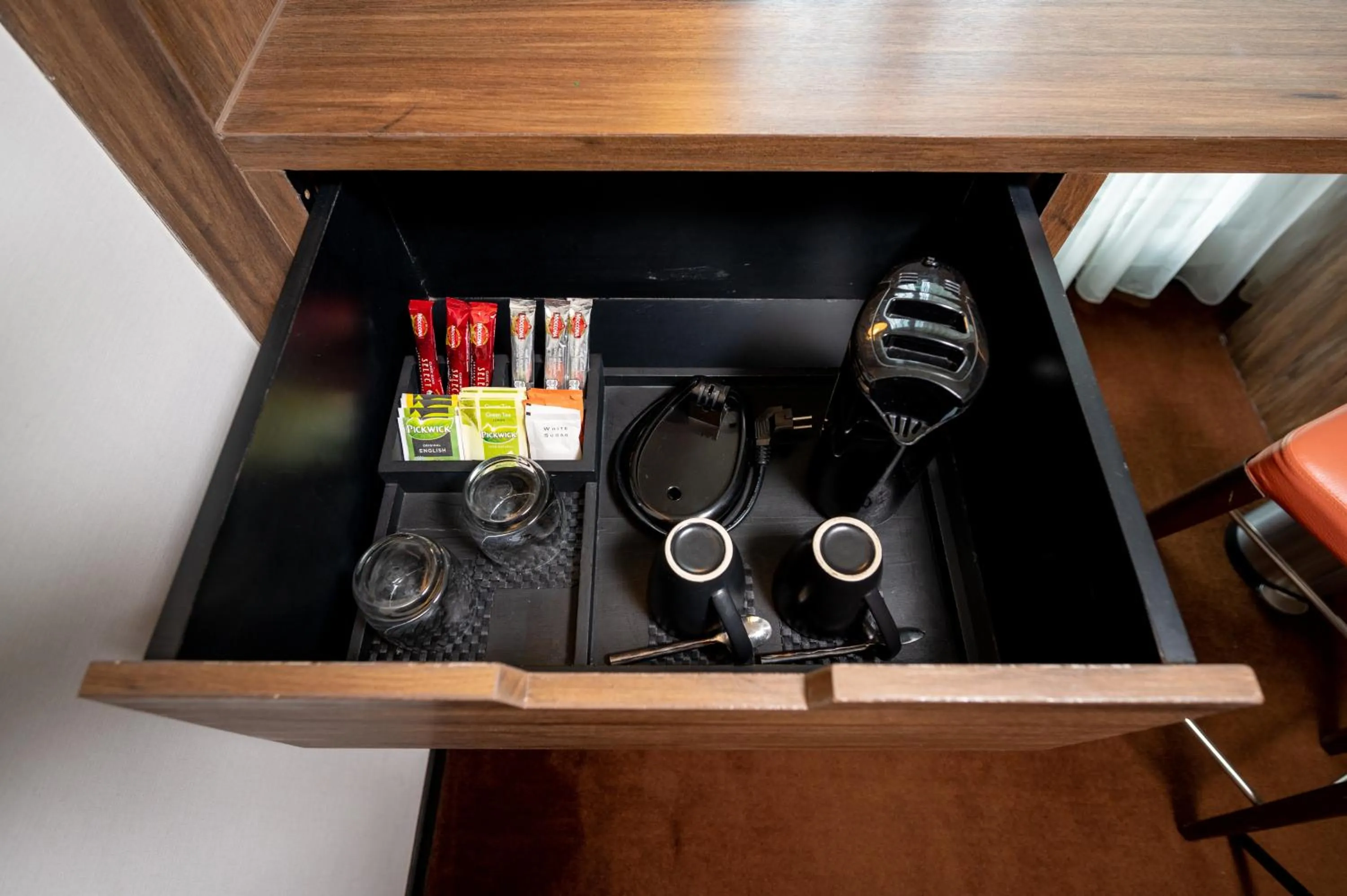 Coffee/tea facilities in Maitria Mode Sukhumvit 15 Bangkok - A Chatrium Collection