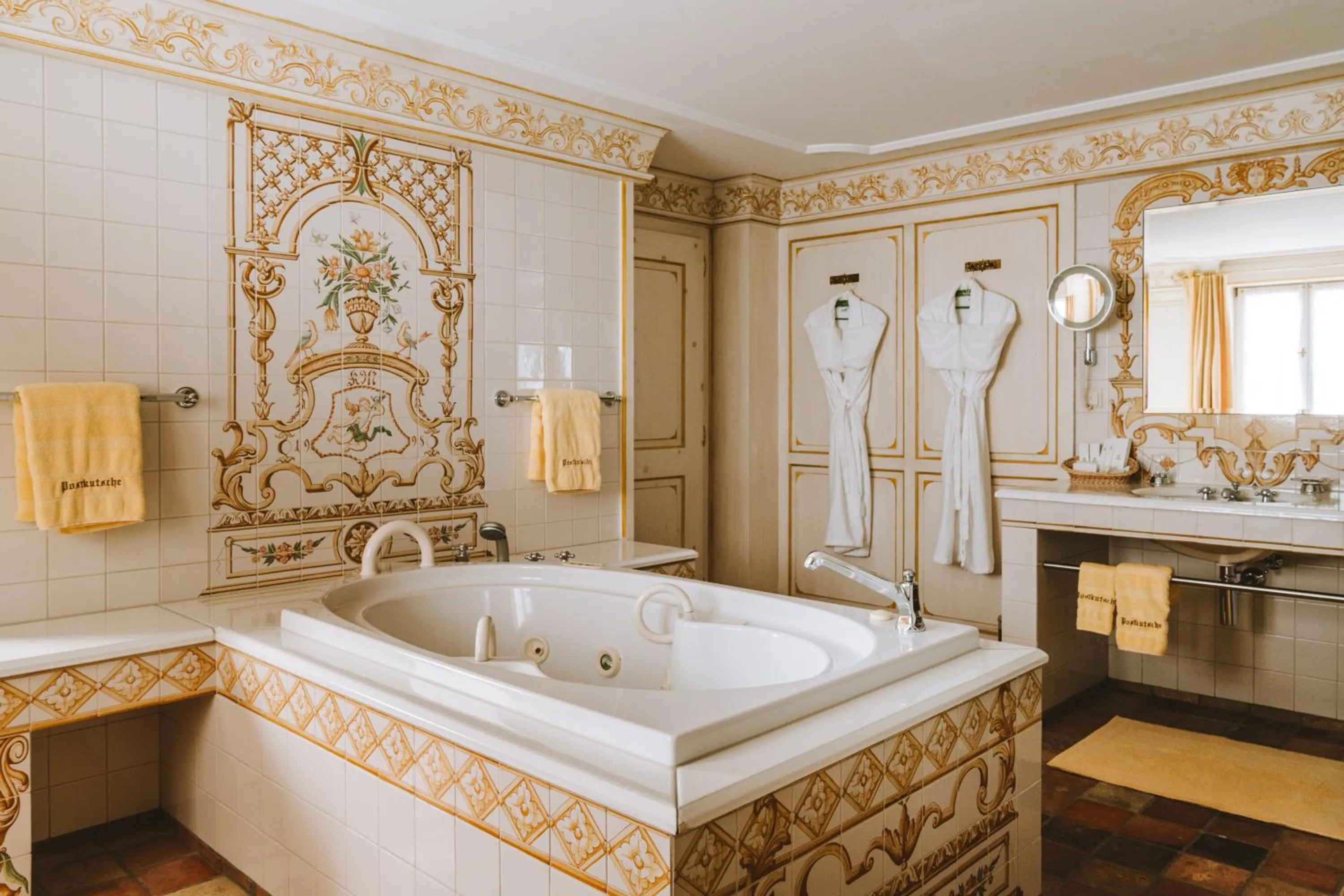 Bathroom, Bed in Post Lech Arlberg