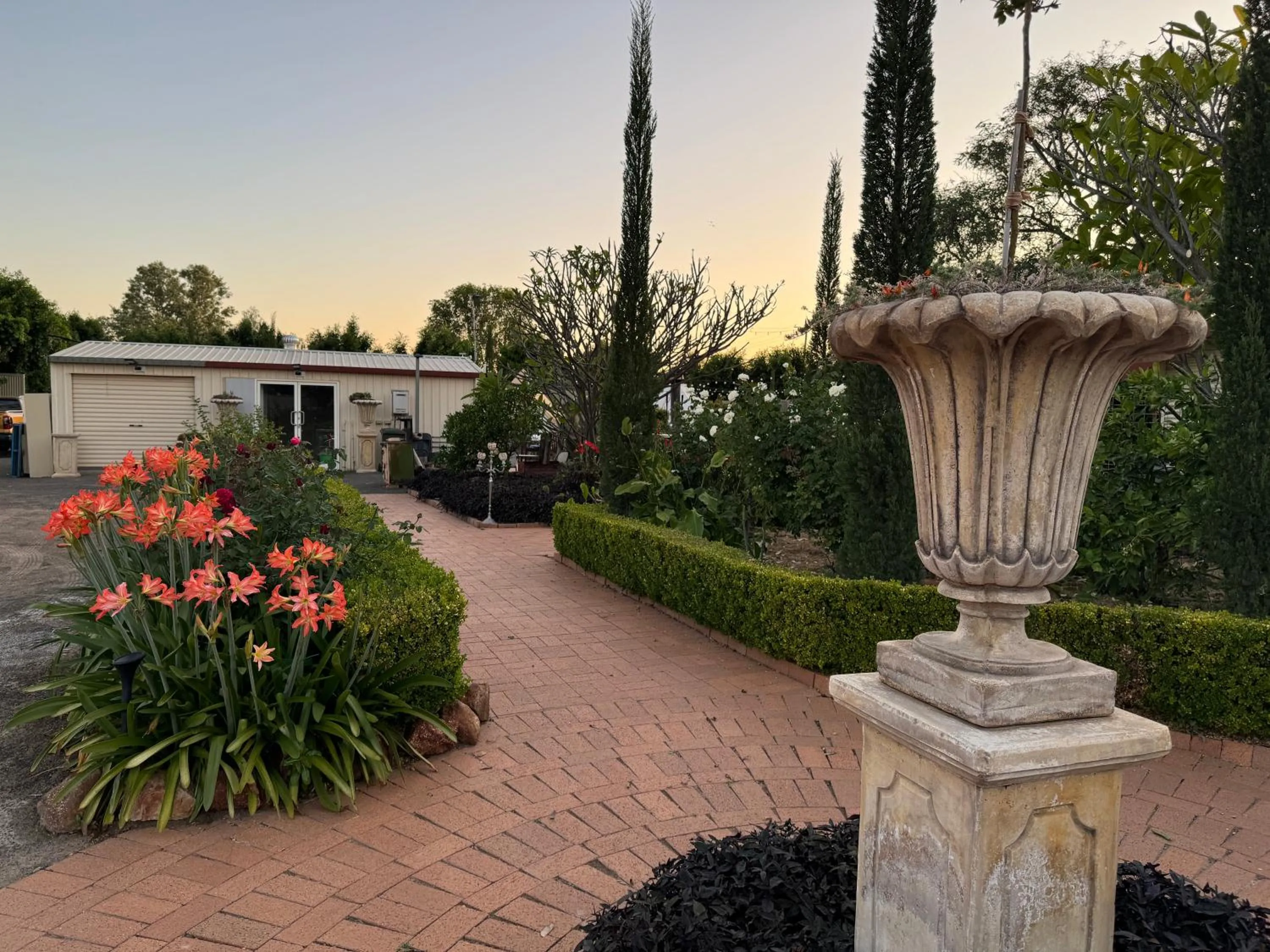 Garden in Club Boutique Hotel Cunnamulla