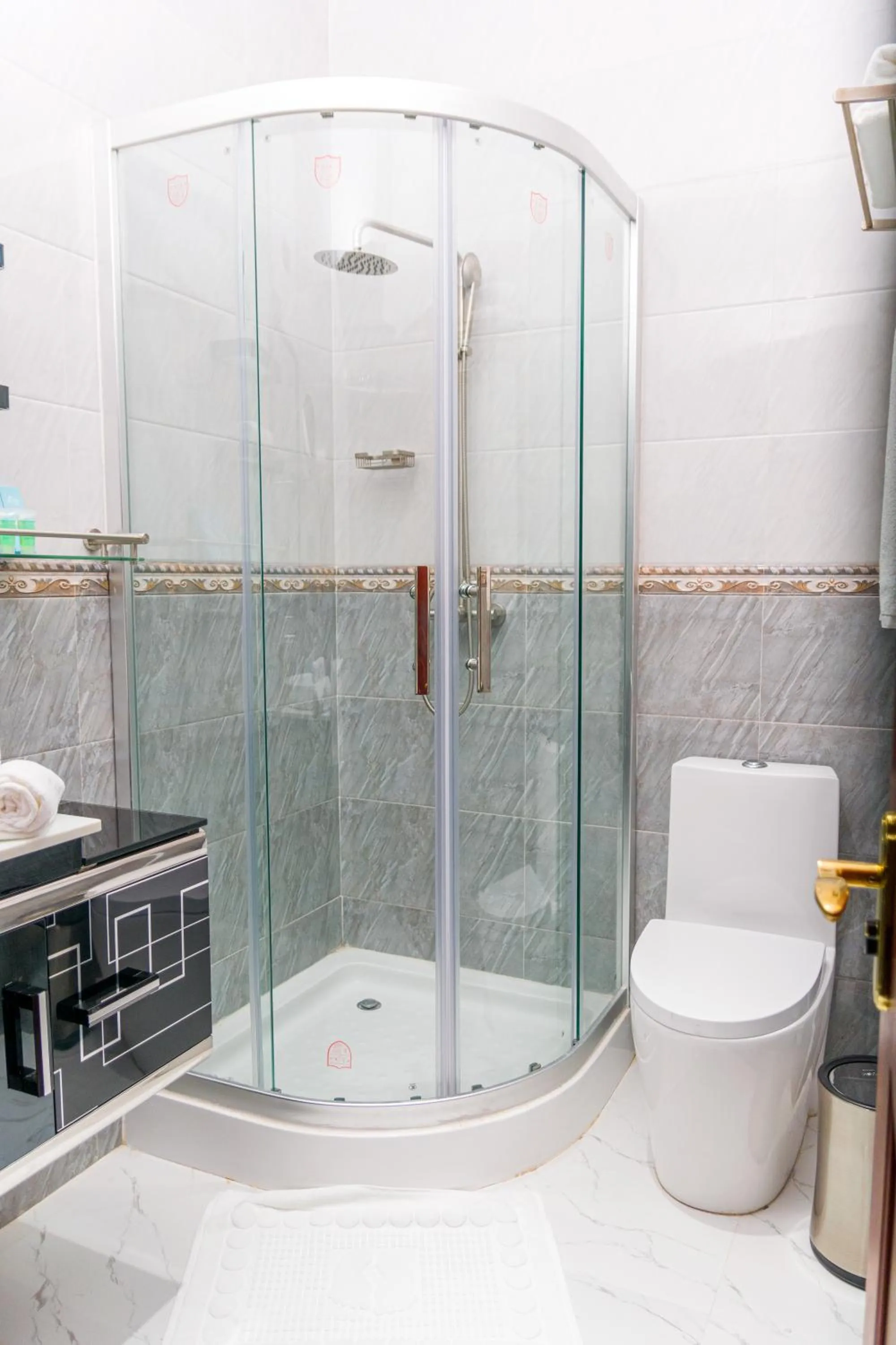 Twin Room - single occupancy in L'ver Hotel