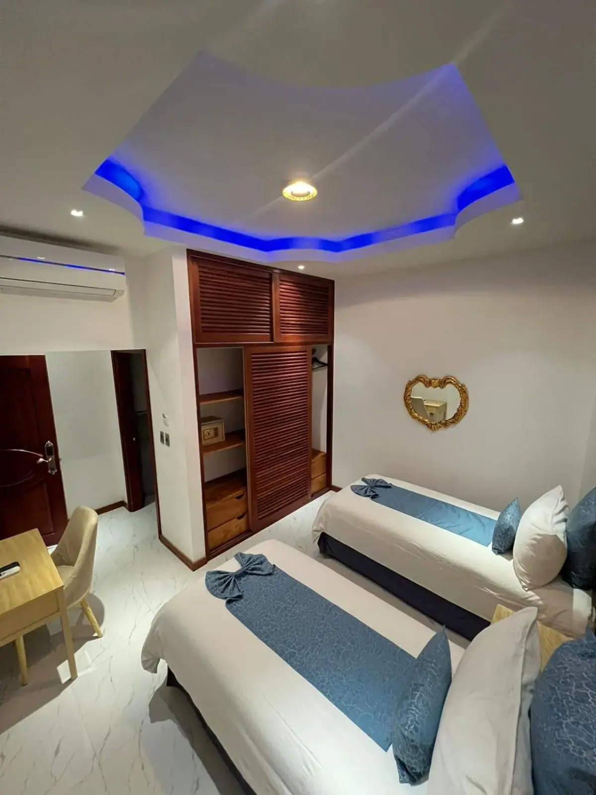 Twin Room - single occupancy in L'ver Hotel Twin Room - single occupancy in L'ver Hotel