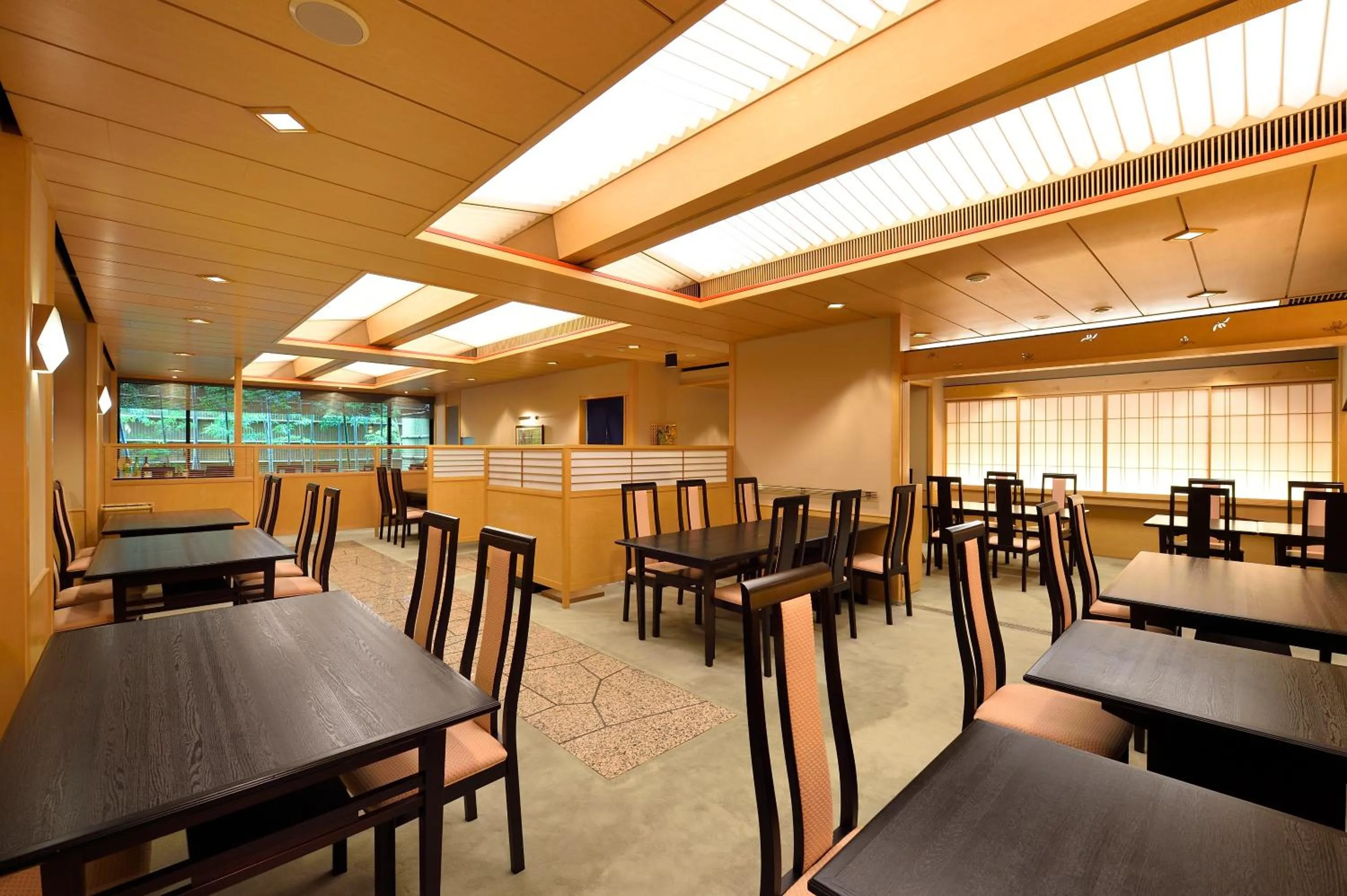 Restaurant/places to eat in Sun Members Kyoto Saga