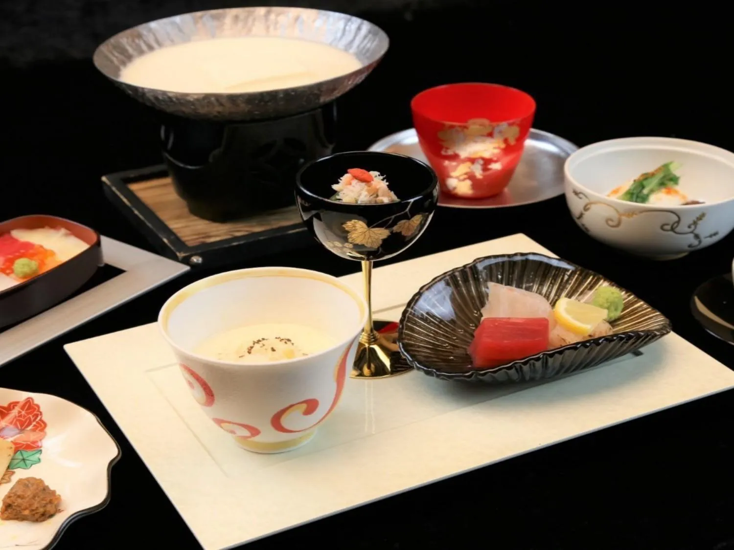 Food and drinks in Sun Members Kyoto Saga