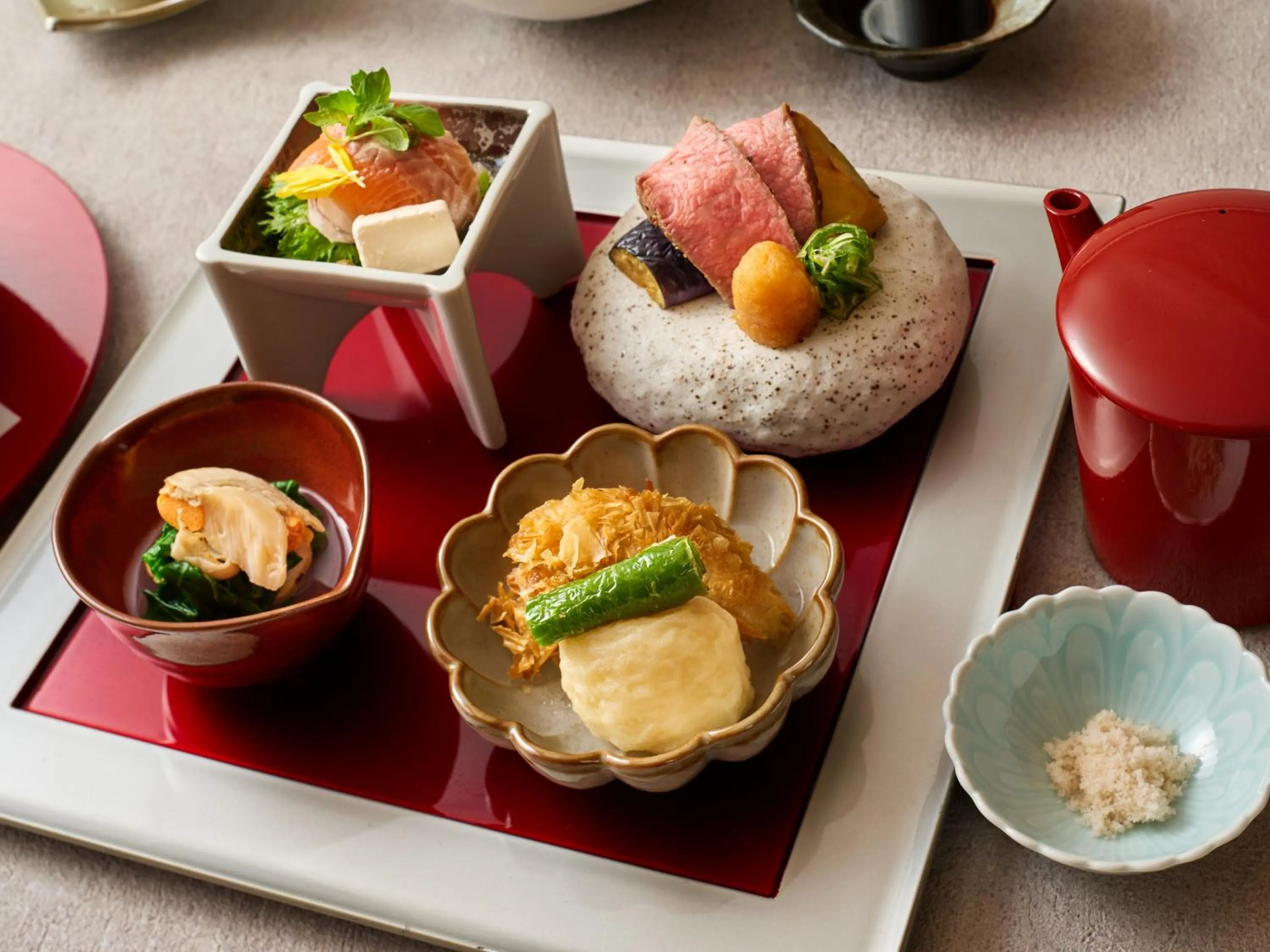 Food and drinks in Sun Members Kyoto Saga