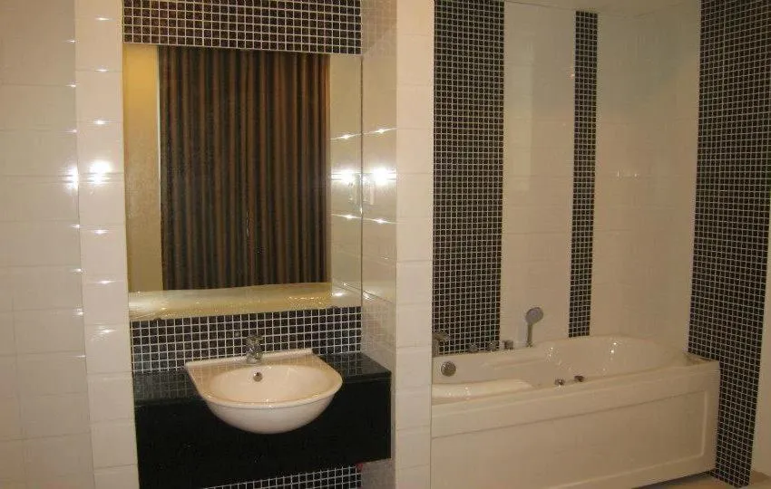 Bathroom in Apogee Hotel