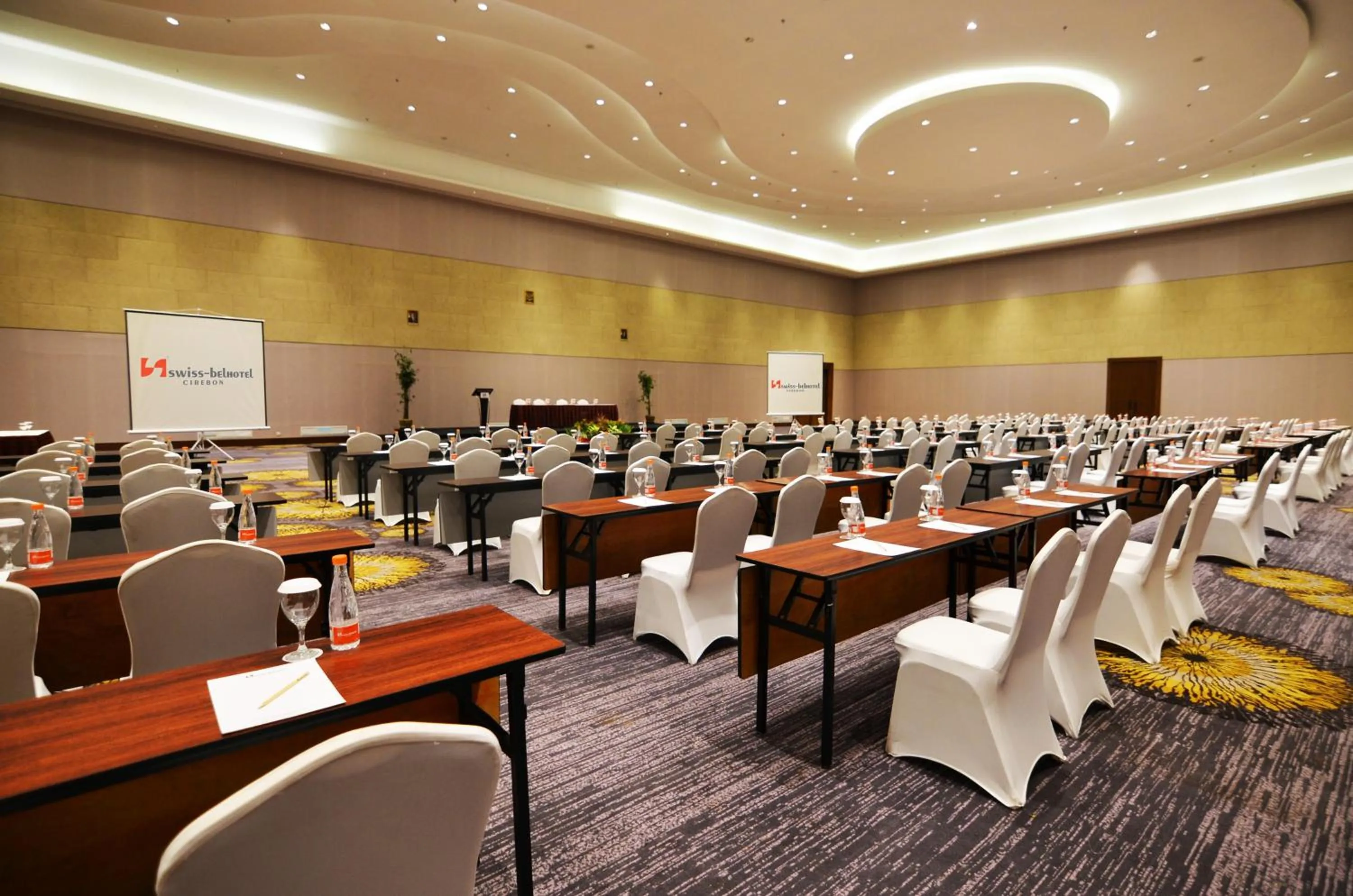 Business facilities in Swiss-Belhotel Cirebon
