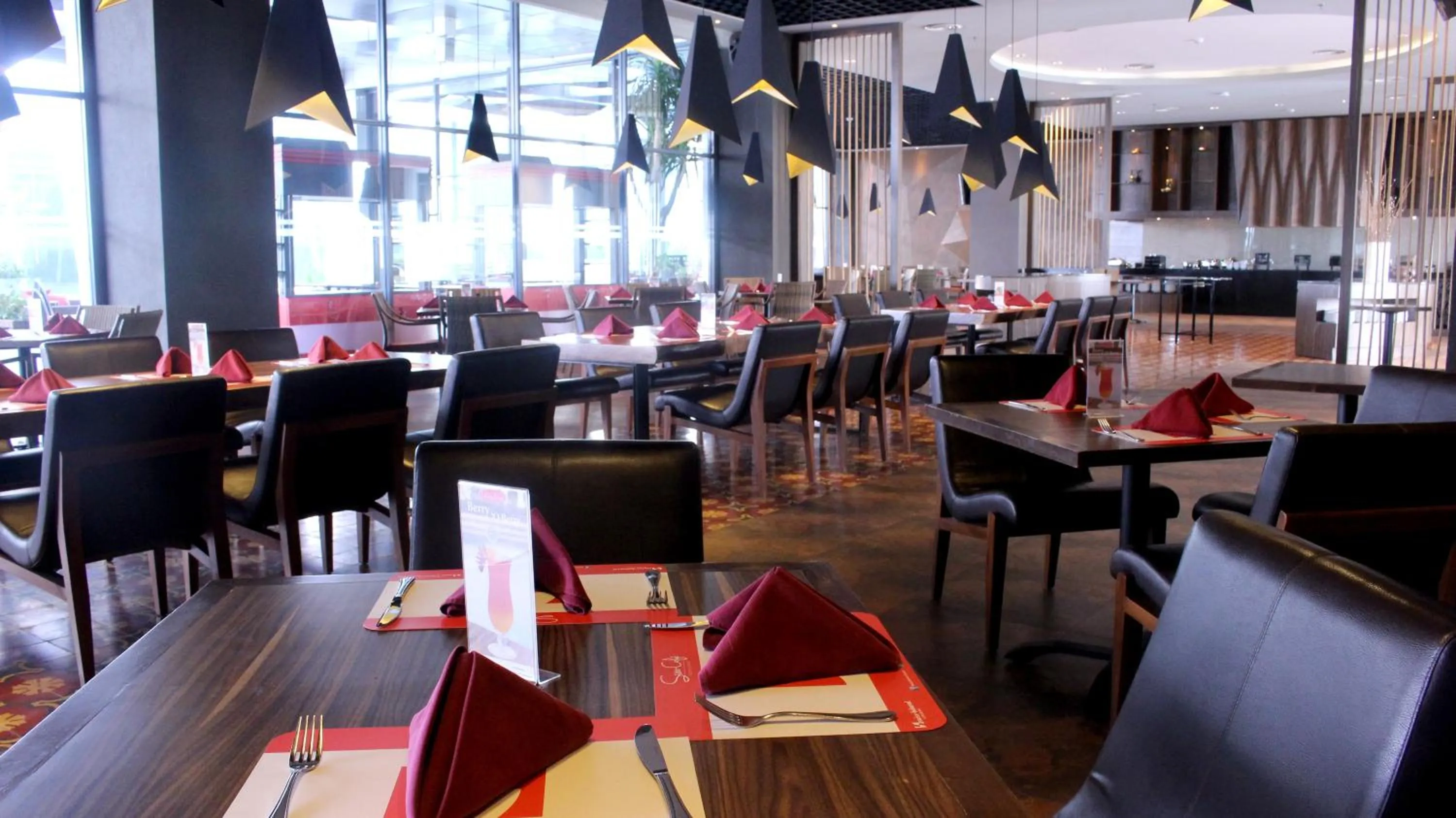 Restaurant/places to eat in Swiss-Belhotel Cirebon