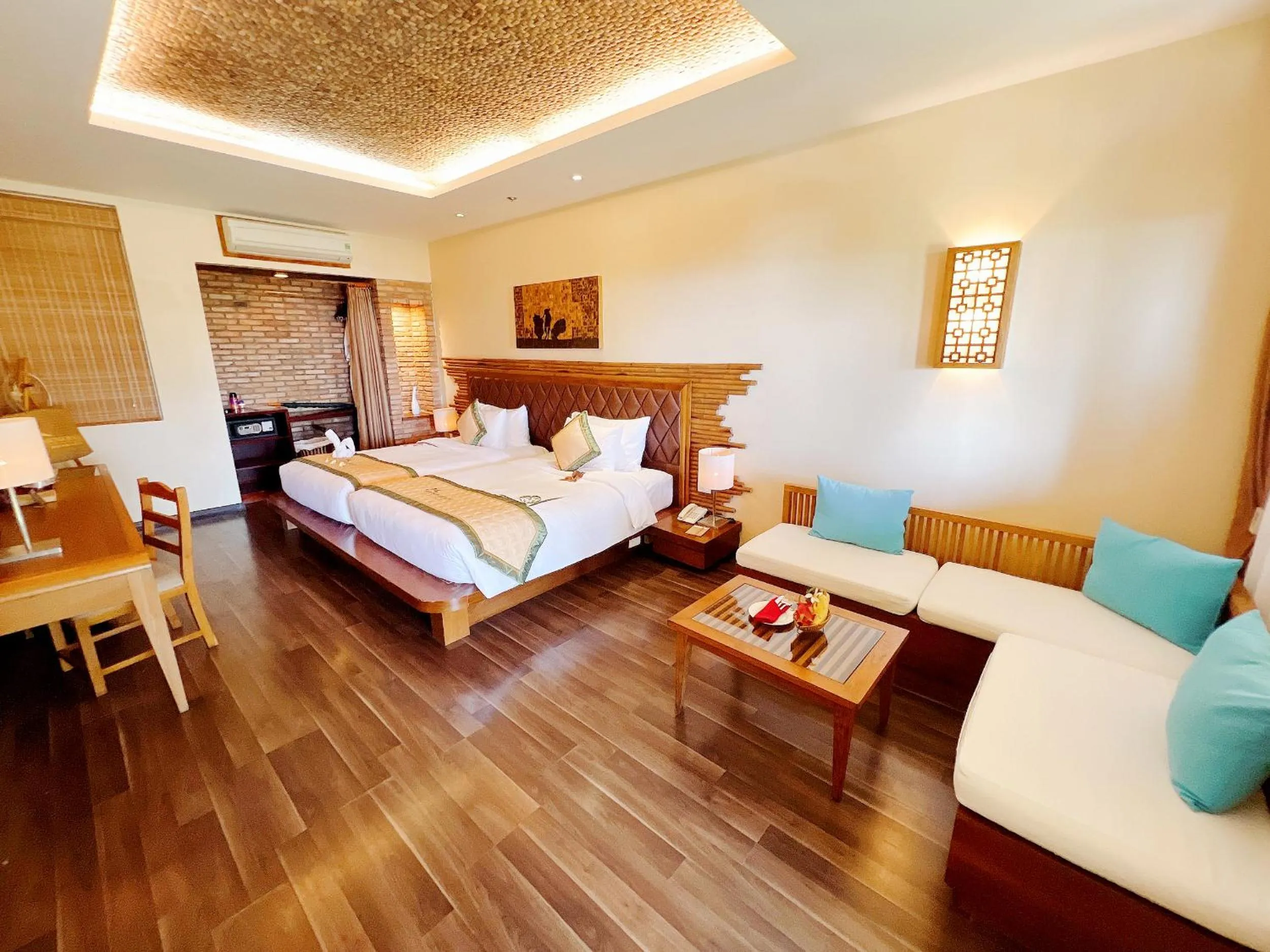 Photo of the whole room, Bed in Aroma Beach Resort and Spa