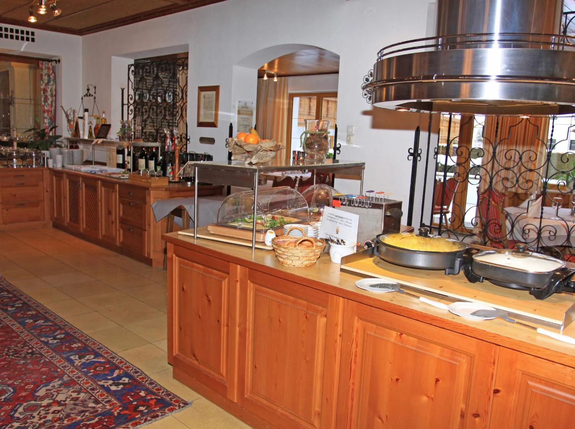 Restaurant/places to eat in Hotel Goldene Rose