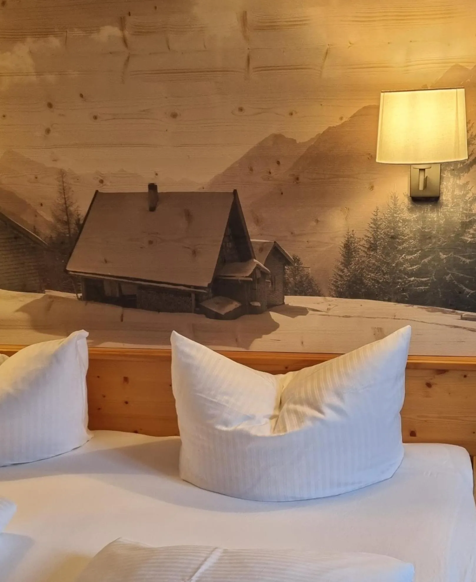 Photo of the whole room, Bed in Hotel Goldene Rose