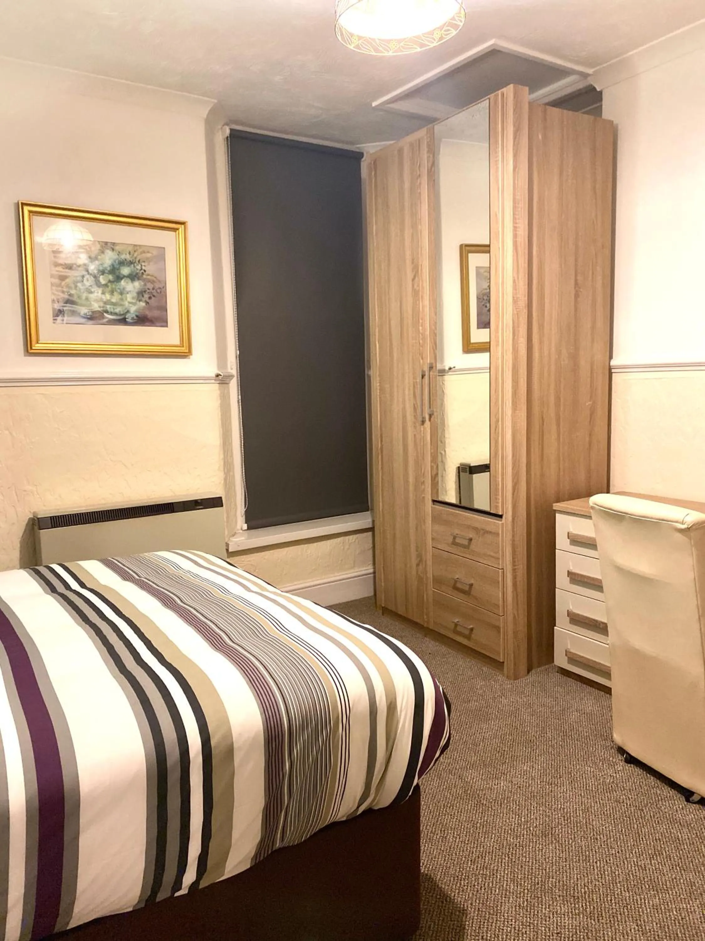 Other, Bed in Seaford Lodge Apartments