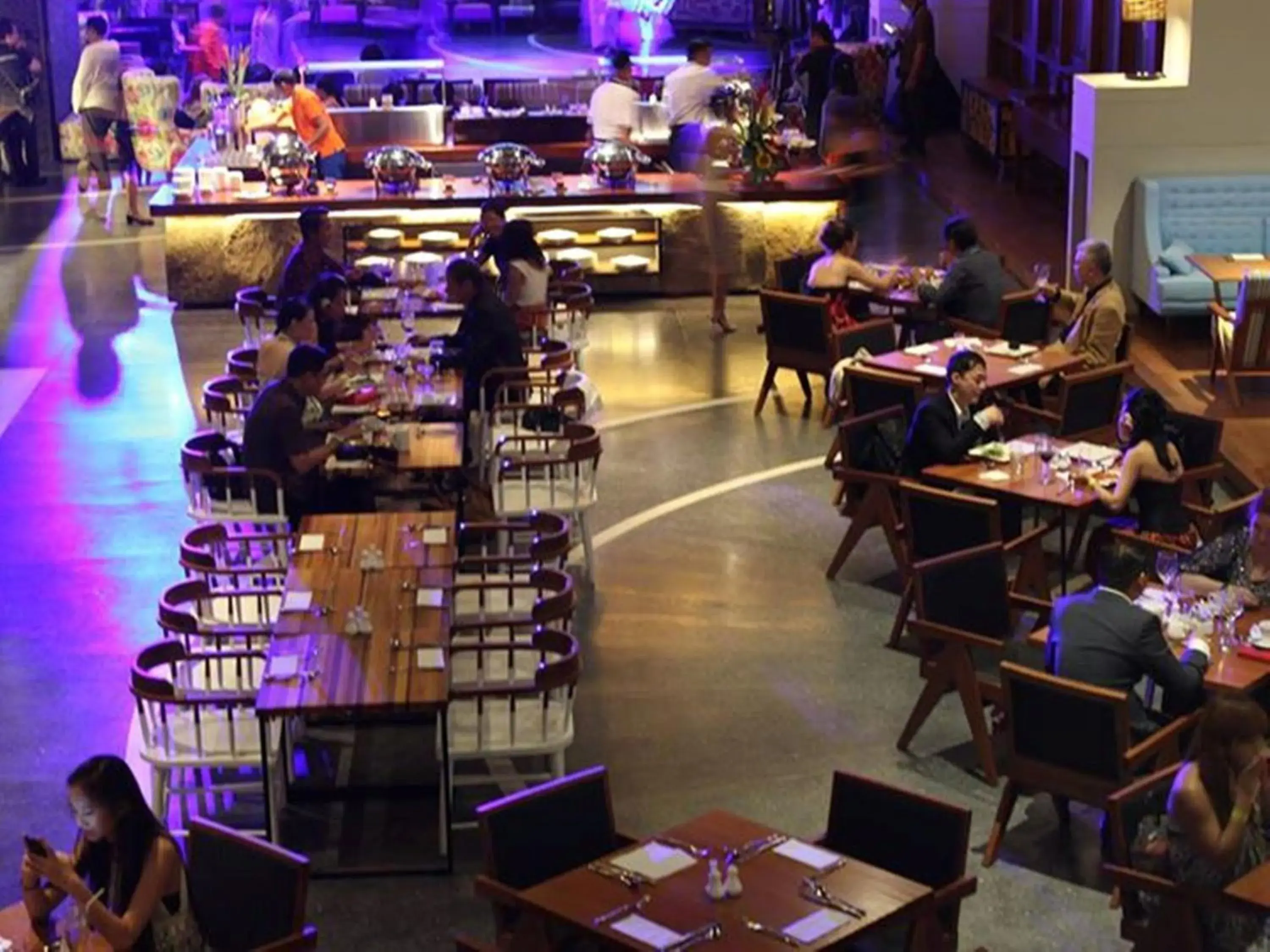 Restaurant/places to eat in TS SUITES Seminyak Bali Restaurant/places to eat in TS SUITES Seminyak Bali