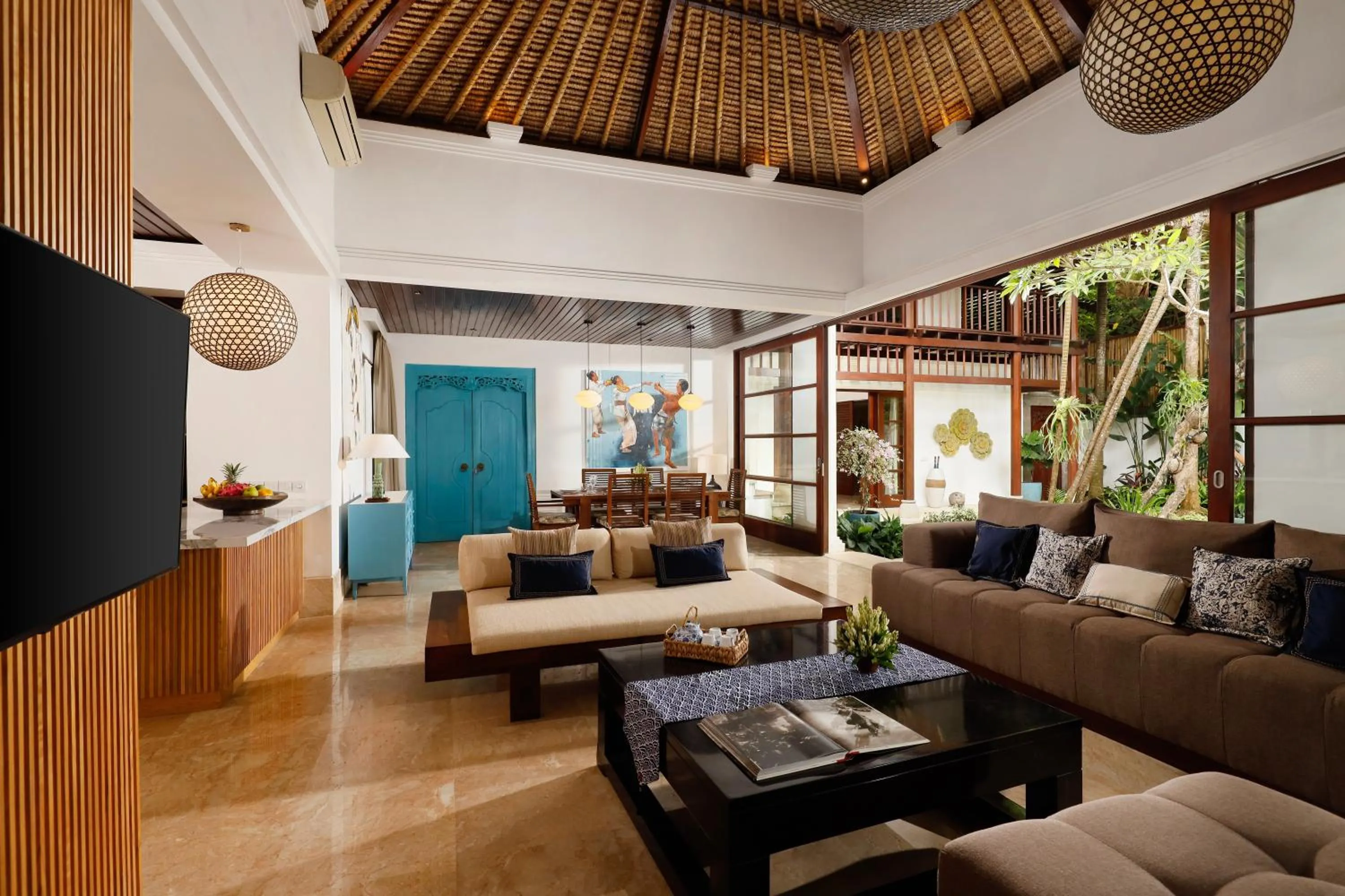 Living room in Jimbaran Beach Villas by Nakula