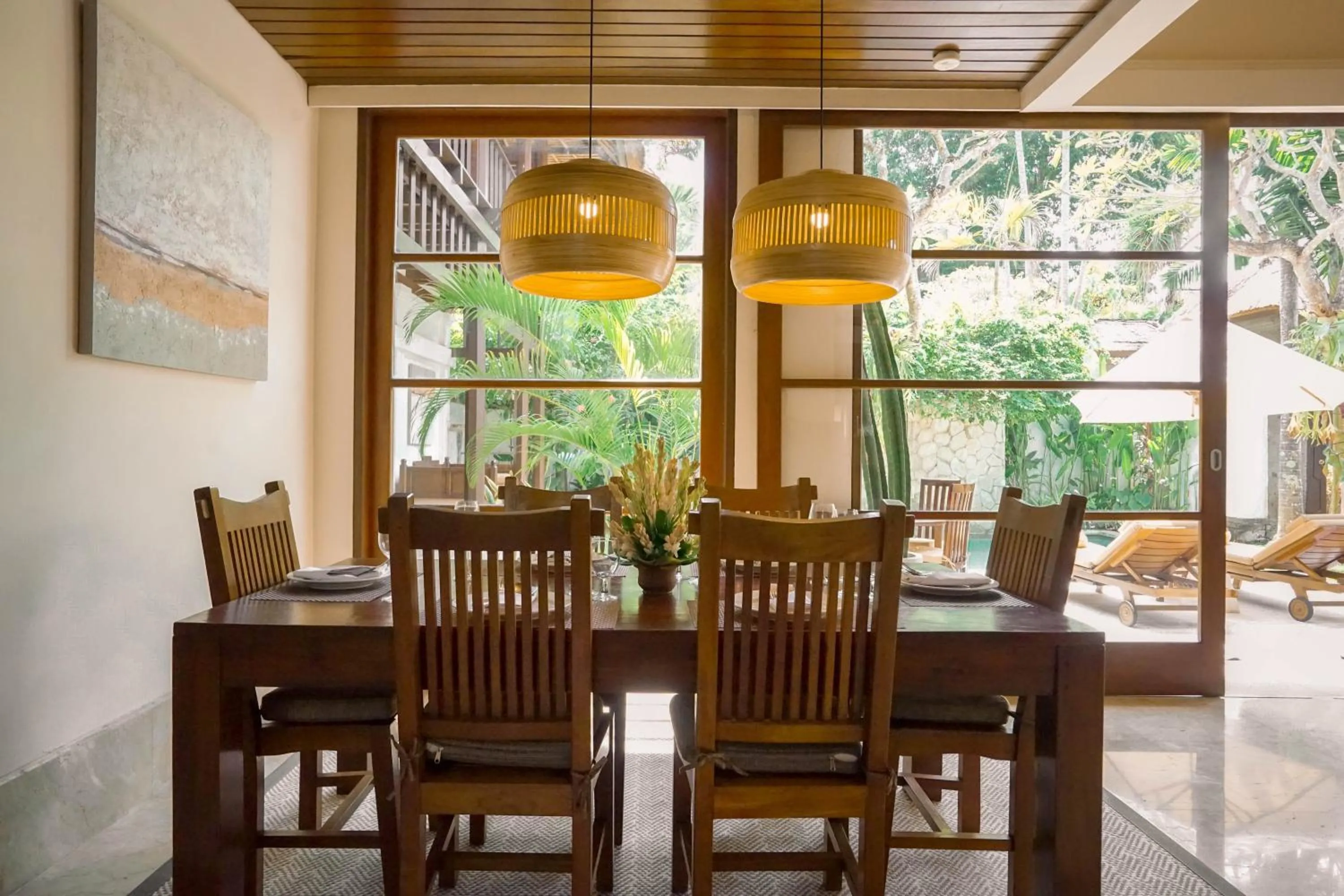Dining area in Jimbaran Beach Villas by Nakula
