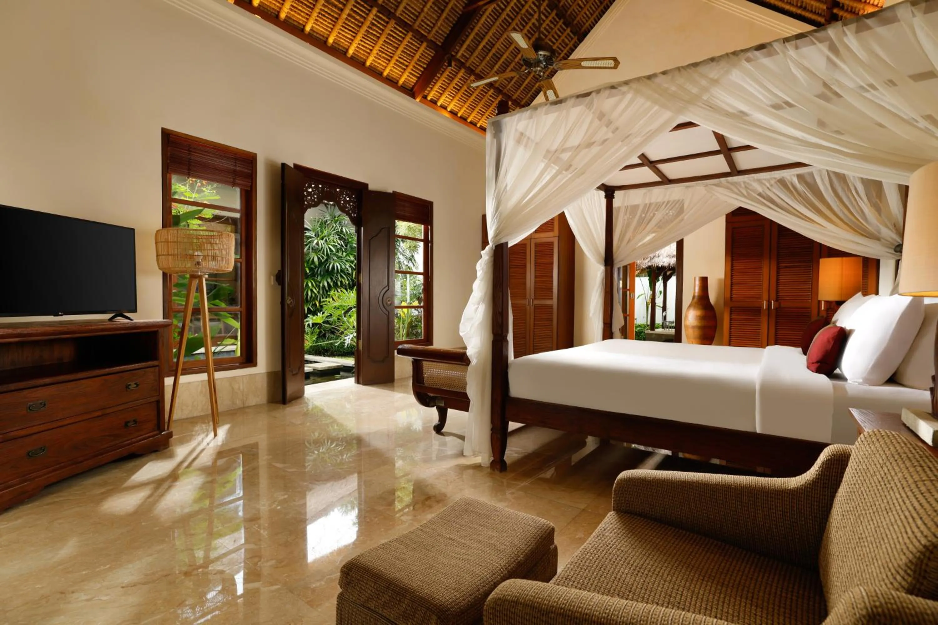 Bed in Jimbaran Beach Villas by Nakula
