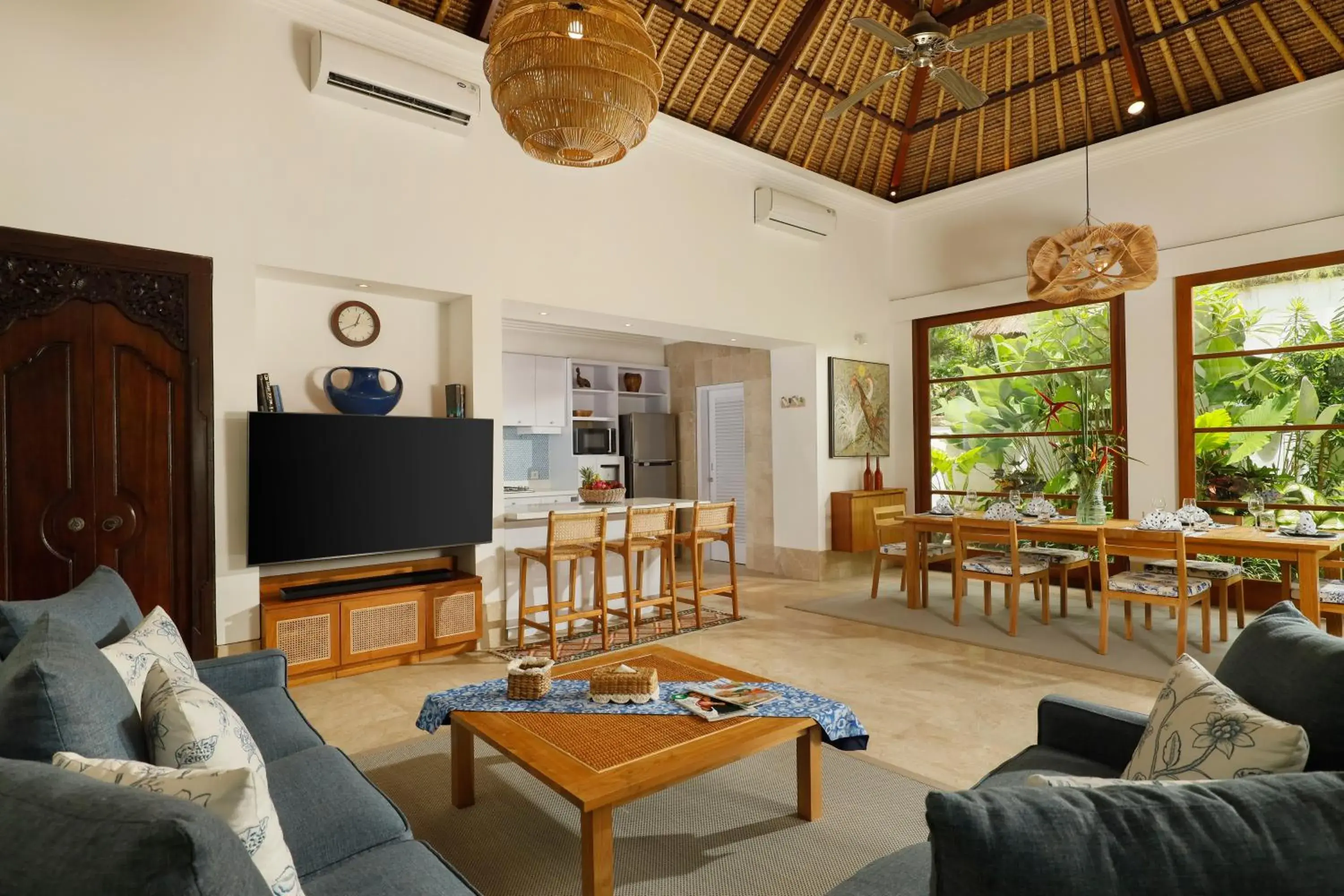 Breakfast in Jimbaran Beach Villas by Nakula Breakfast in Jimbaran Beach Villas by Nakula