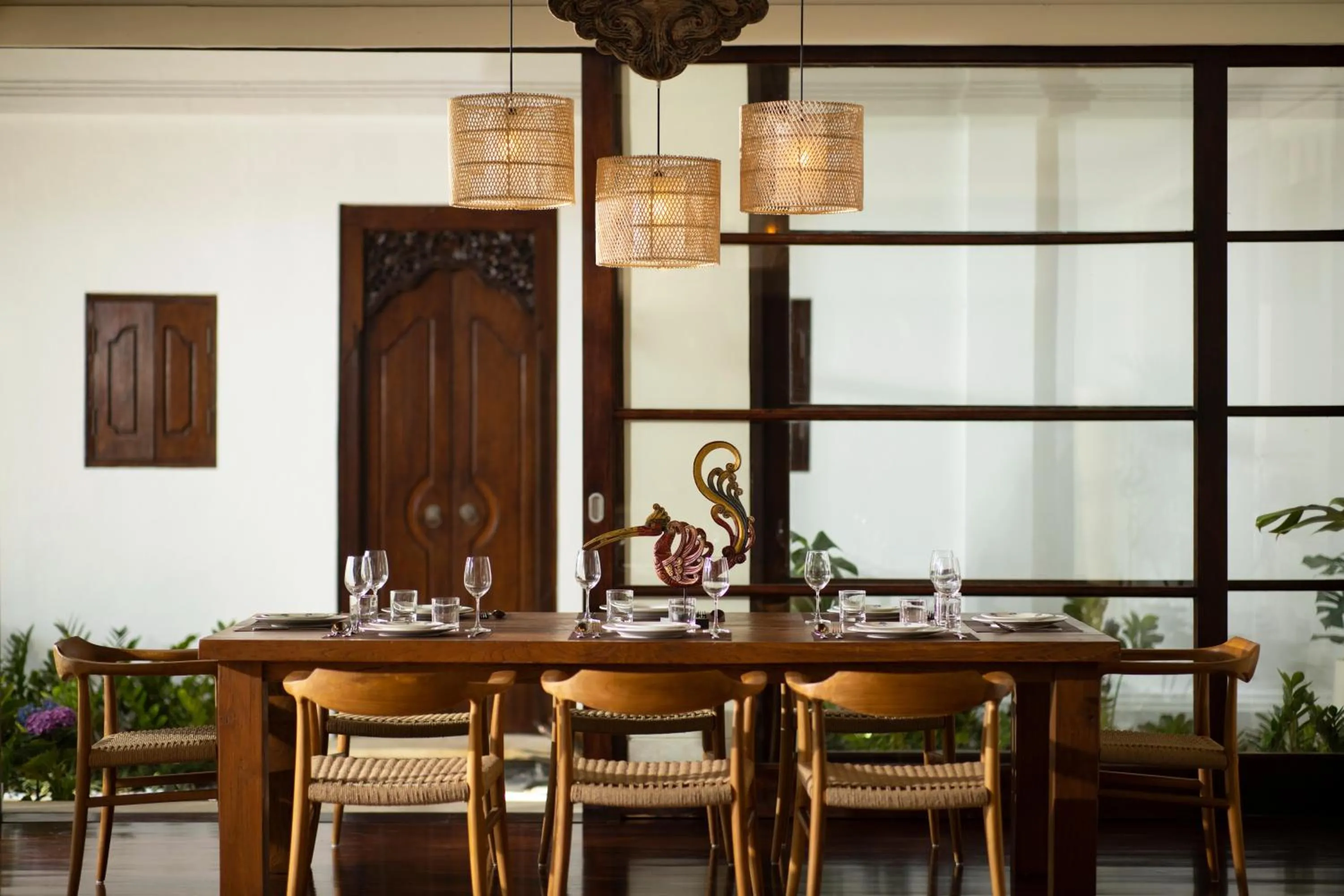 Dining area in Jimbaran Beach Villas by Nakula