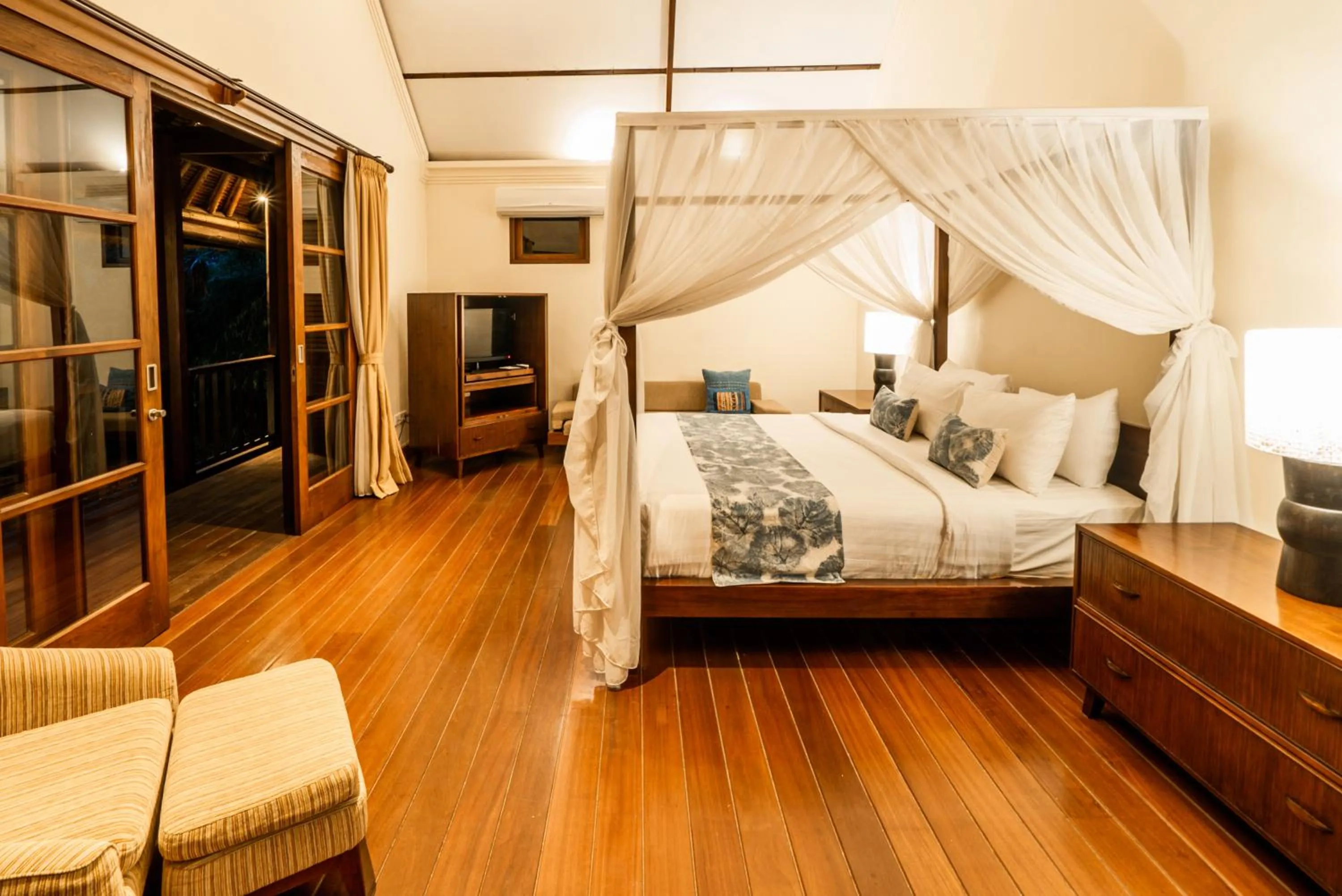 Bedroom, Bed in Jimbaran Beach Villas by Nakula