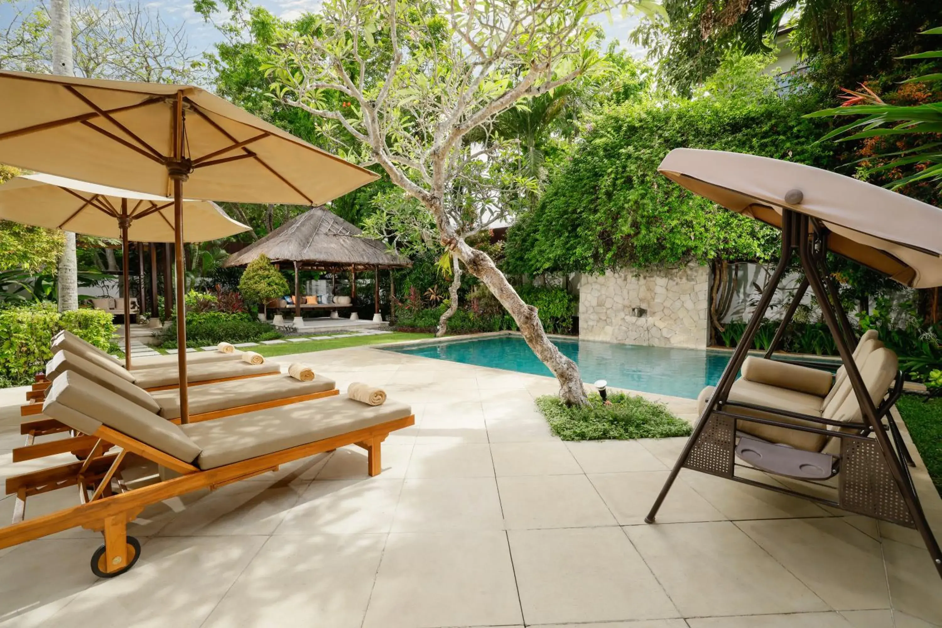 Pool view in Jimbaran Beach Villas by Nakula Pool view in Jimbaran Beach Villas by Nakula