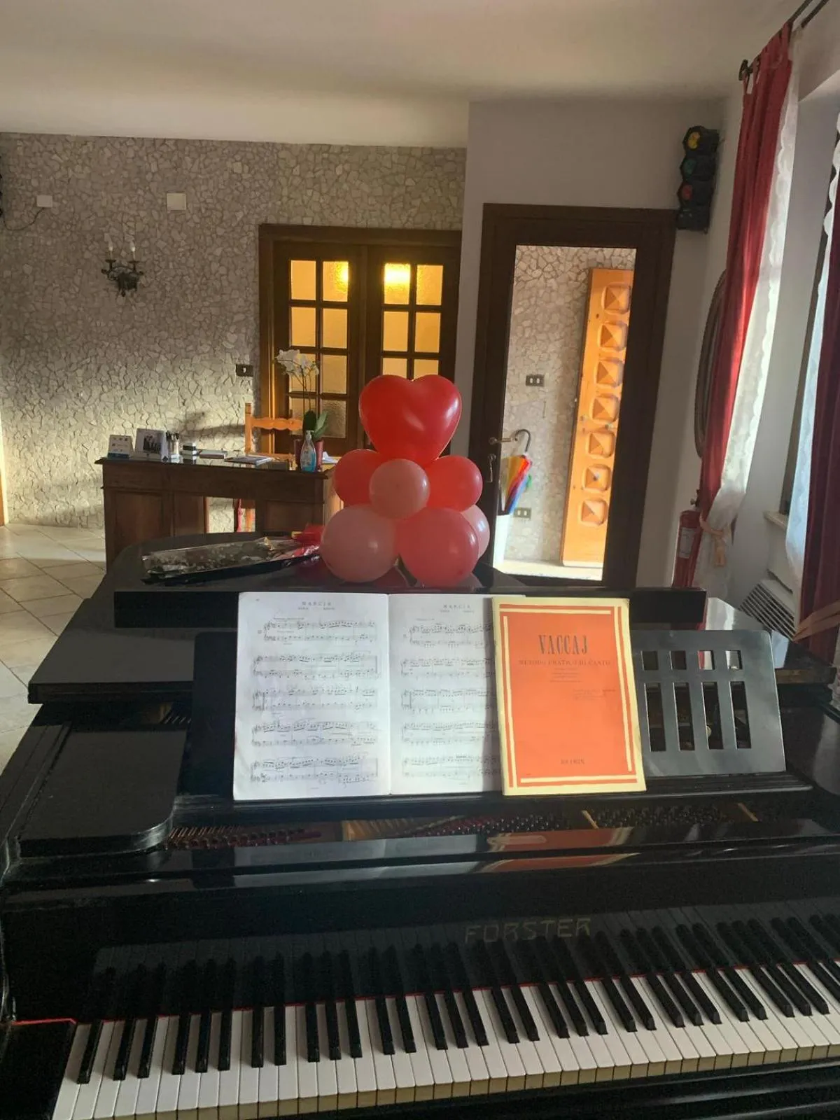 Communal lounge/ TV room in B&B Nonna Assunta