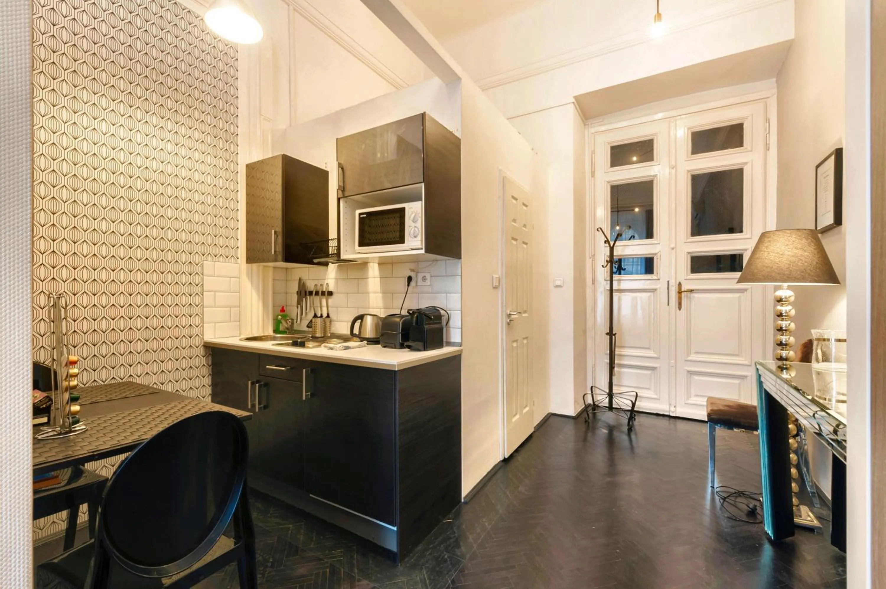 Kitchen or kitchenette in Adagio Hostel Basilica