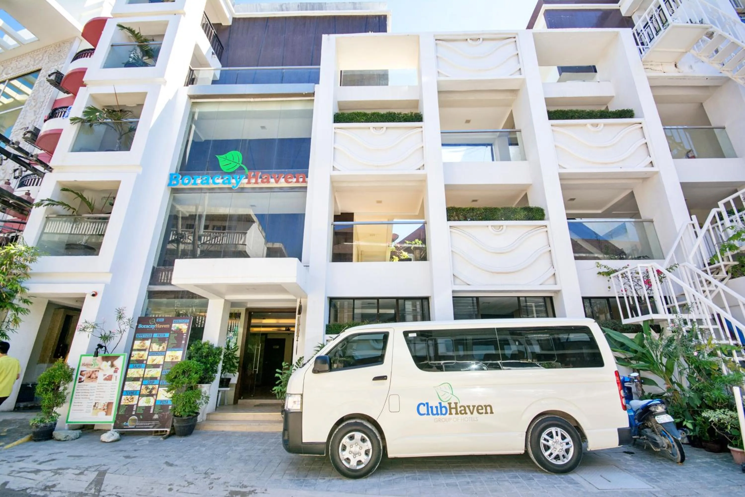 Facade/entrance in Boracay Haven Resort