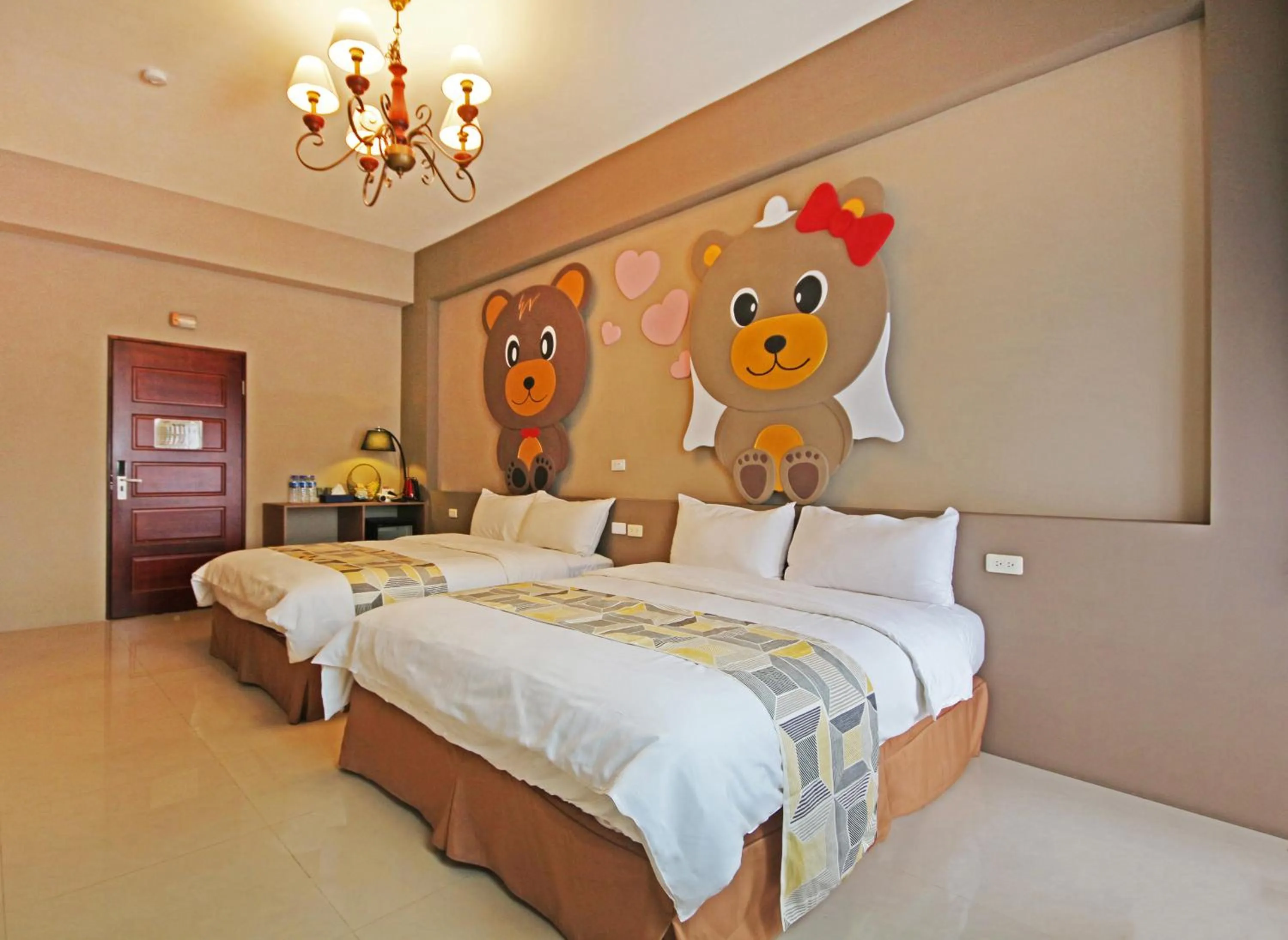 Bed in Fun Trip - Little Castle & Oscar B&B